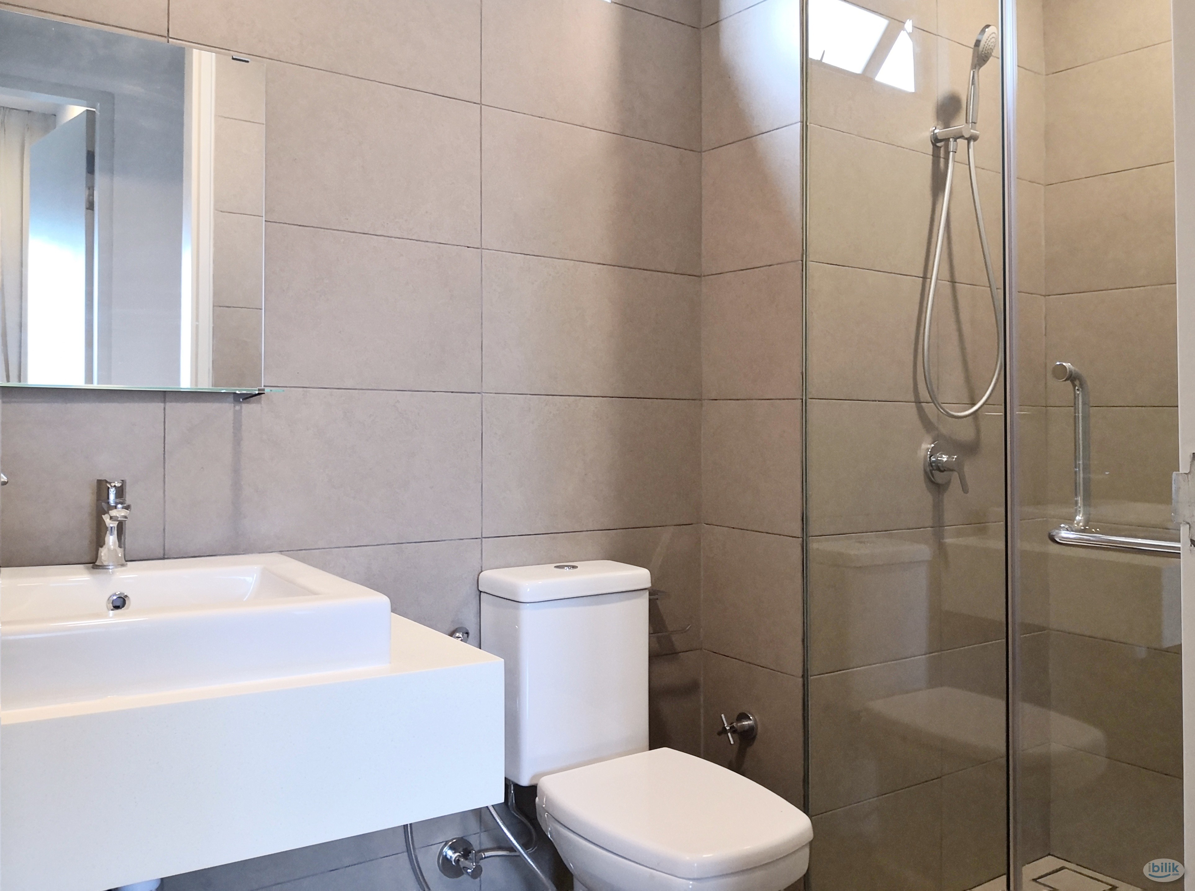 Secoya Residence Middleroom - Image 4