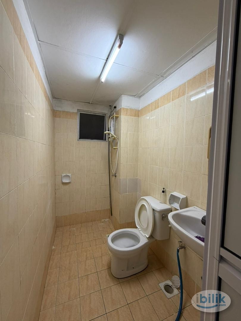 Premium medium  balcony Room at Seri Maya, Setiawangsa 100mtr to LRT Jelatek - Image 3