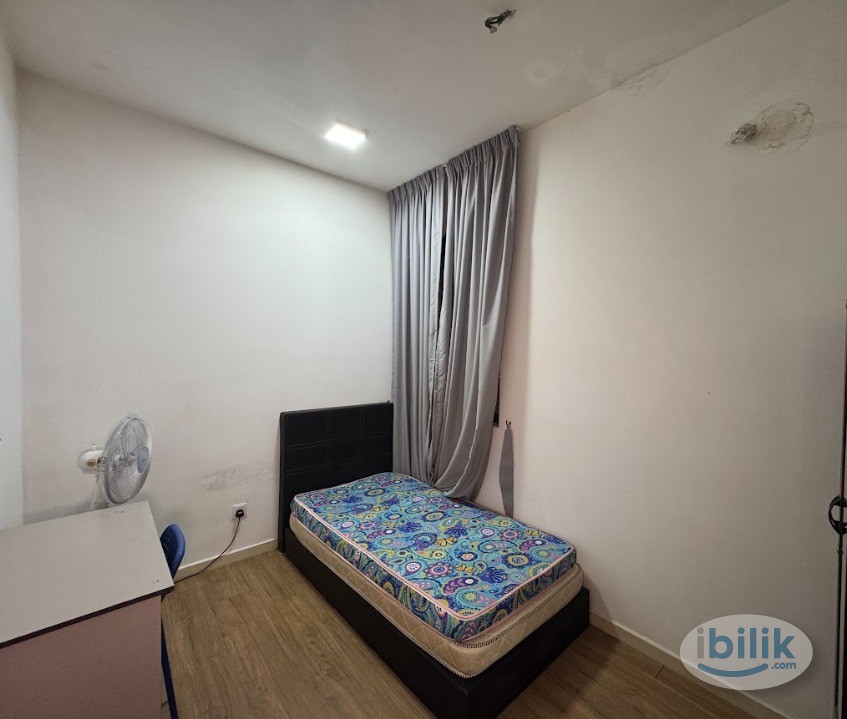 【Low Deposit】Ready to move in + Mix Gender Room - Image 1