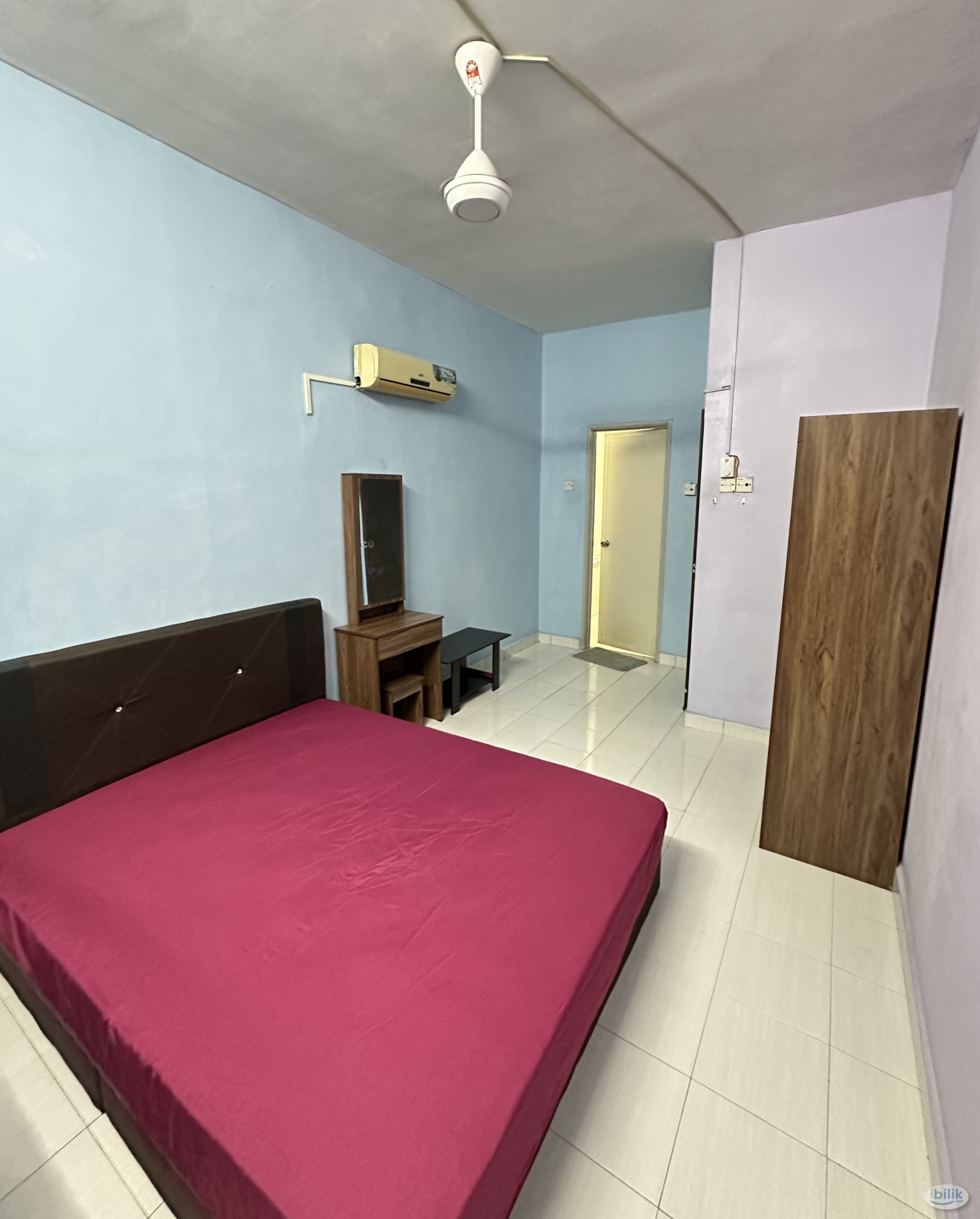 Master Bedroom For Rent - Image 1