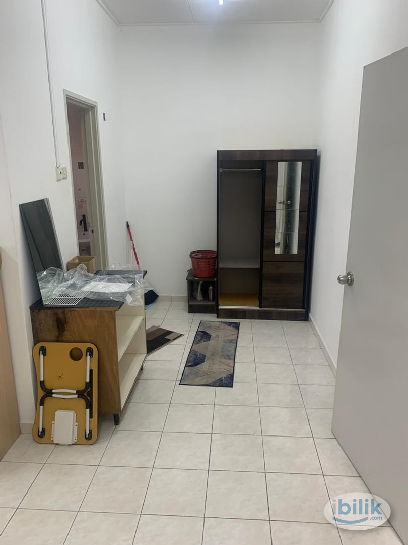 Master Room for RENT in Klang - Image 4