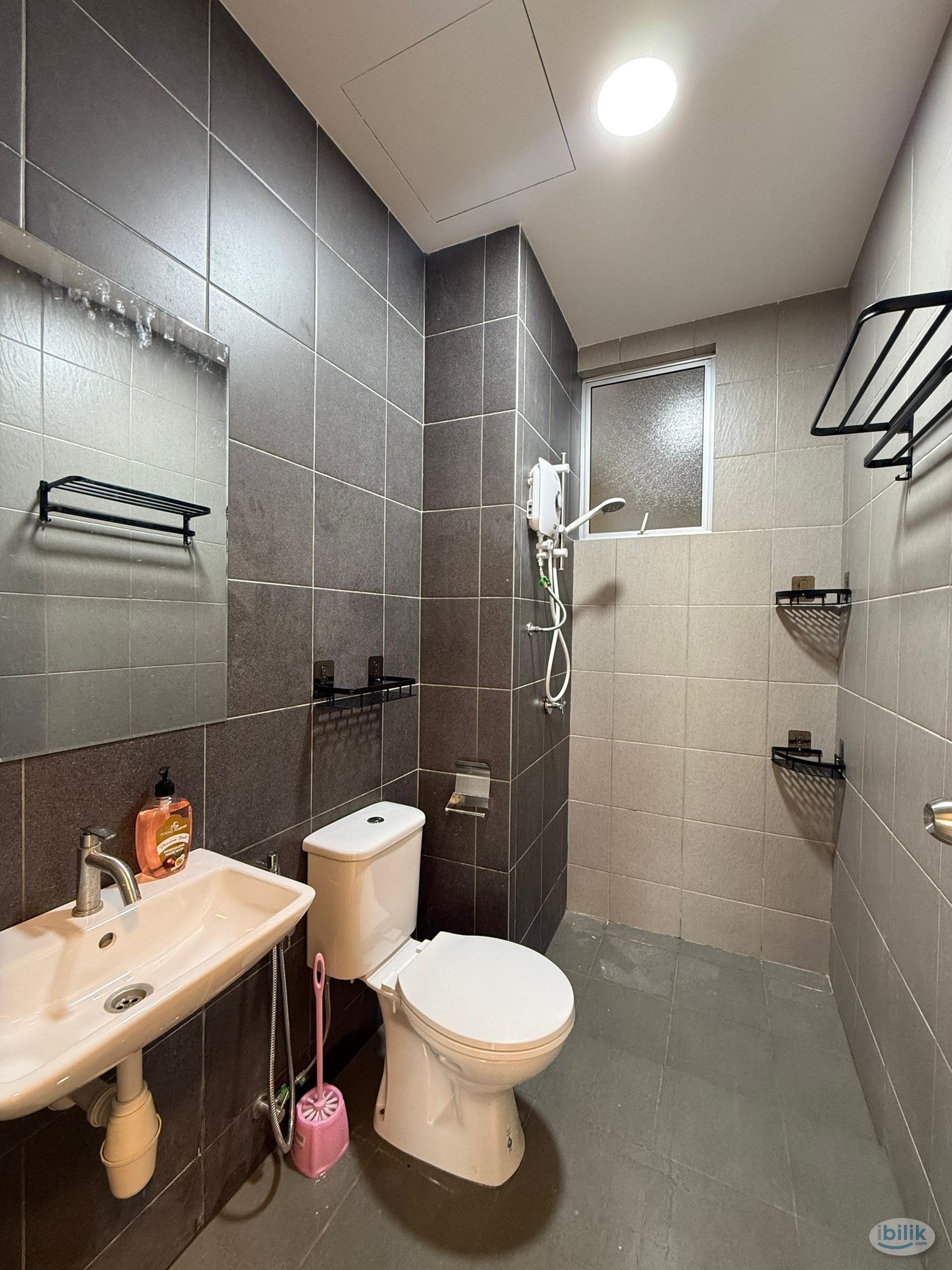 Premium Master Room at 3rdNvenue, Ampang Hilir - Image 3