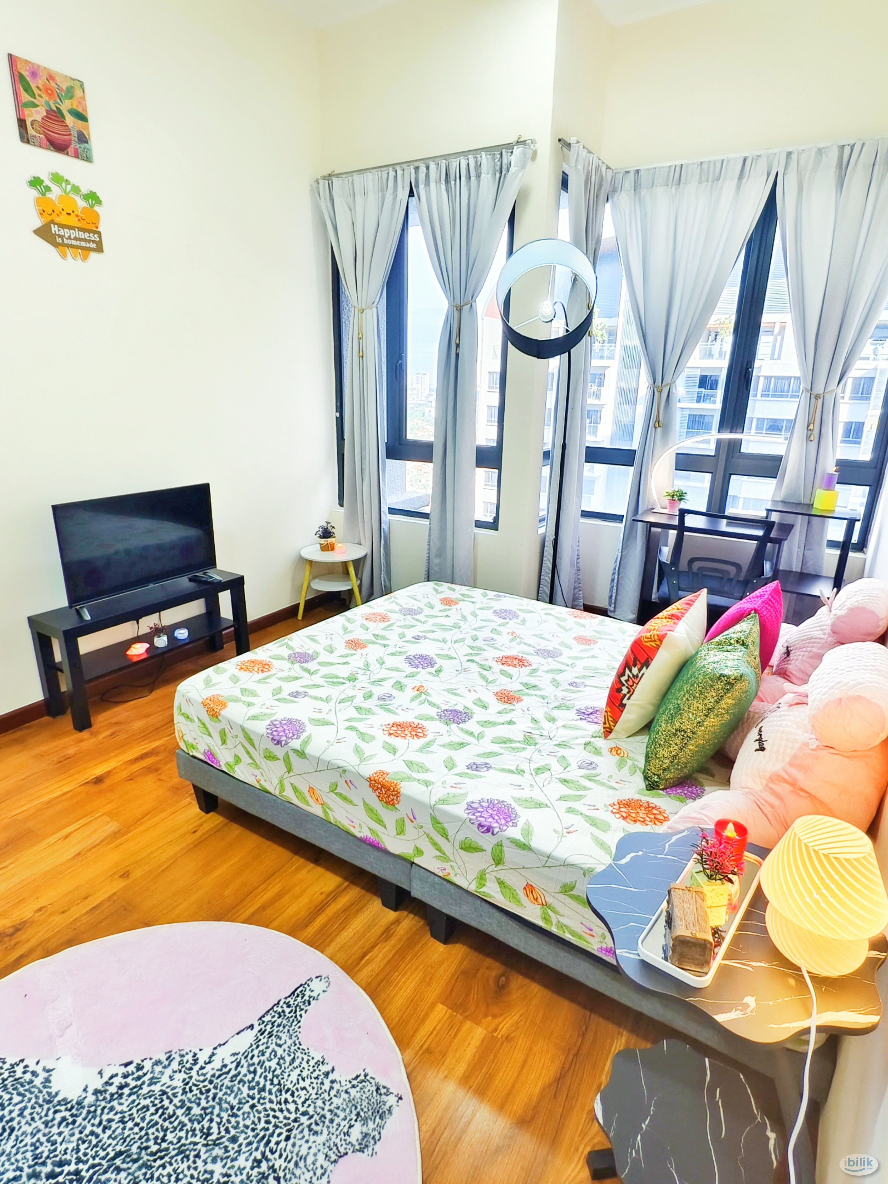 Master Room at The Petalz, Old Klang Road - Image 1