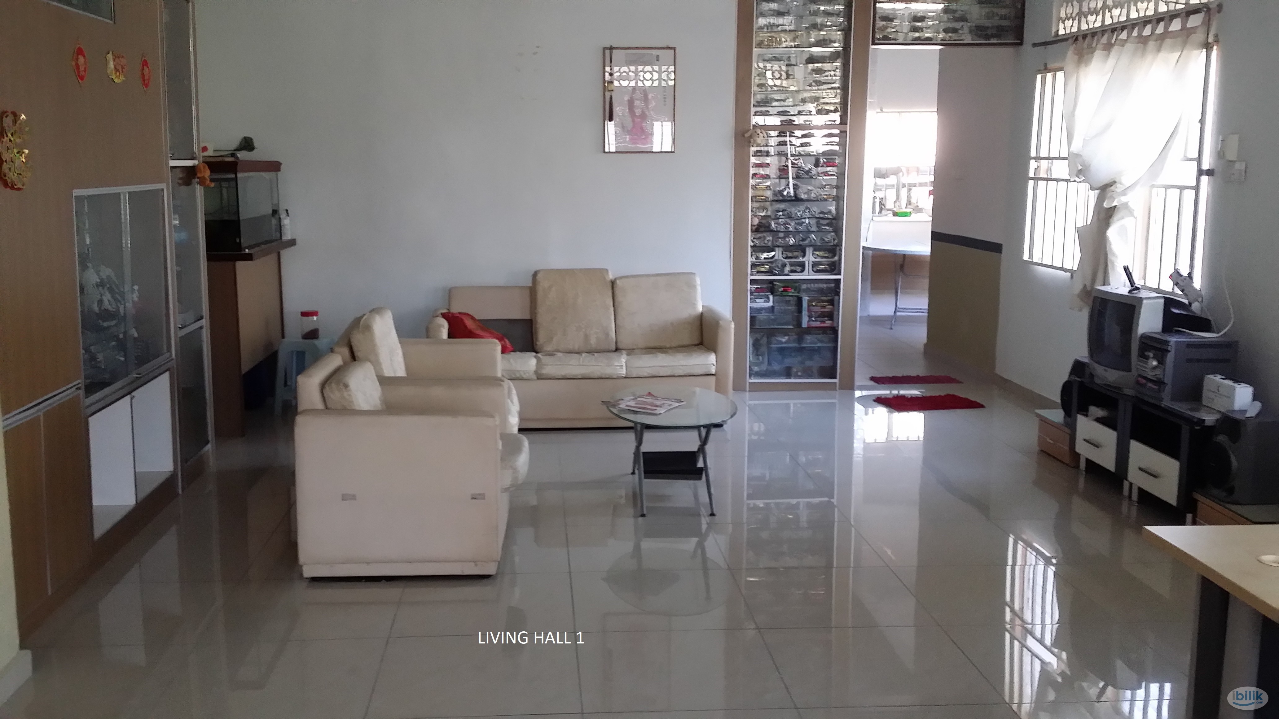 2 Rooms For Rent - Image 1