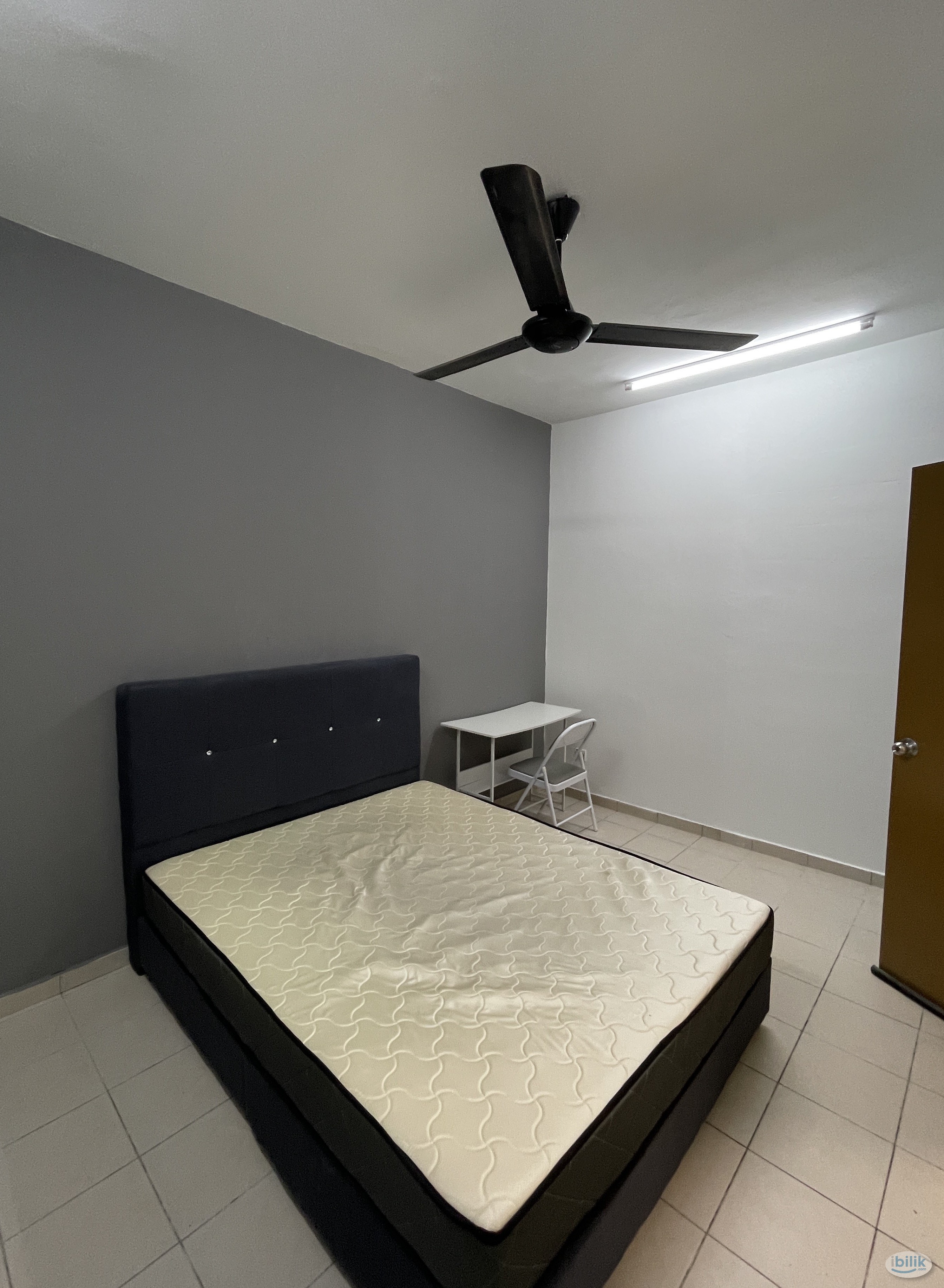 Middle Room at Casa Subang, UEP Subang Jaya - Image 1