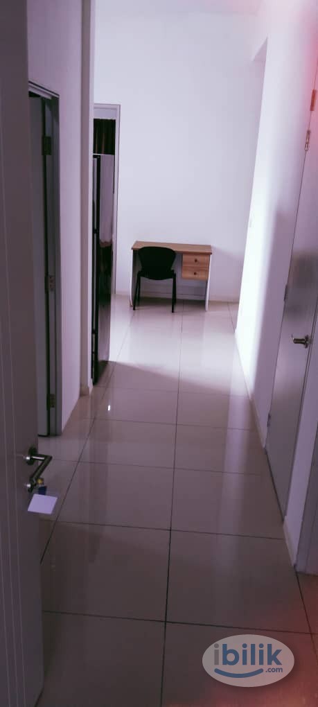 Nadayu 801 Middle Room with Private Bathroom For Rent, Brand New Unit, Near To Help University - Image 4