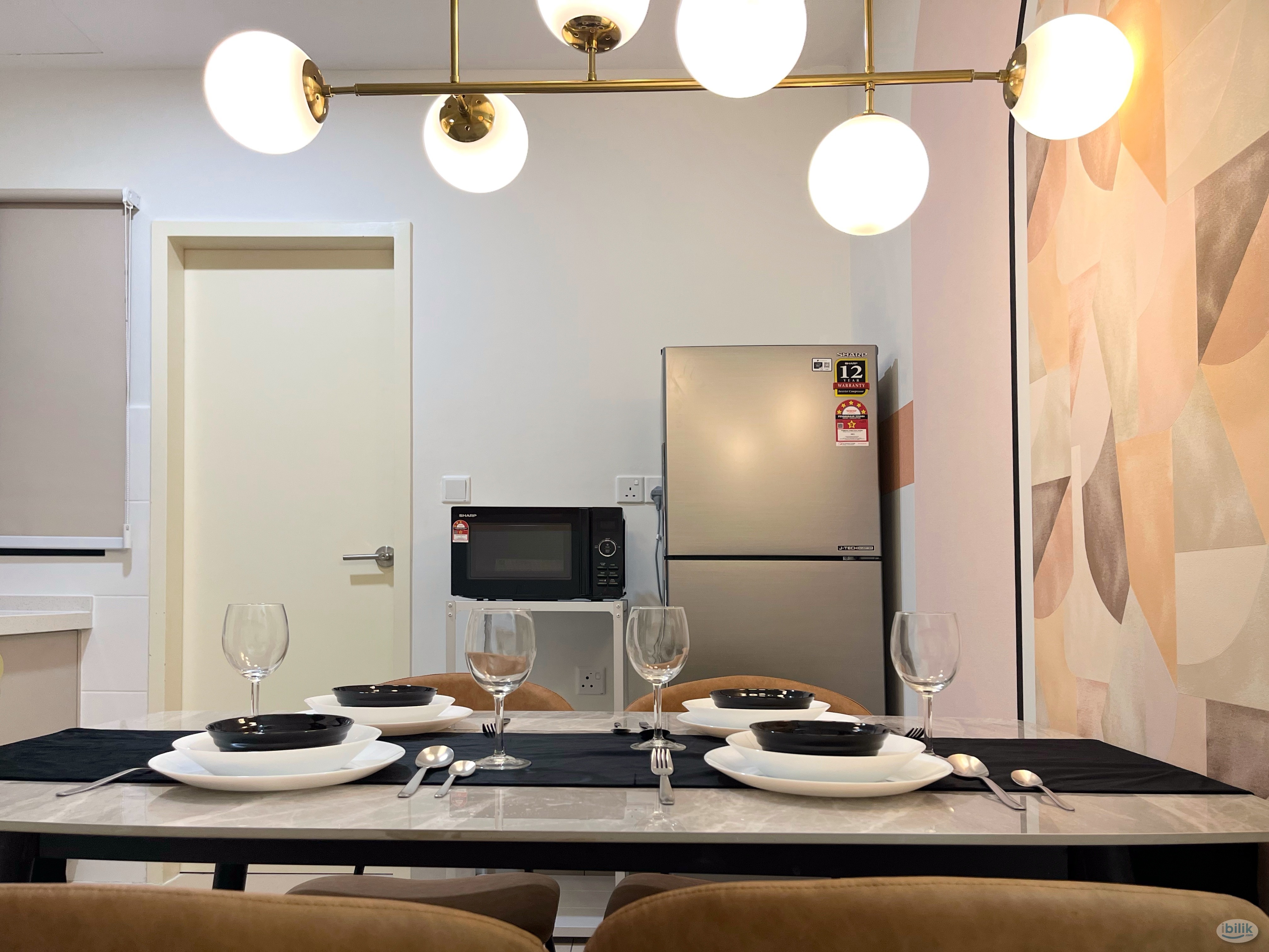 Middle Room at Meta Residences Putra Permai, Seri Kembangan - Image 3