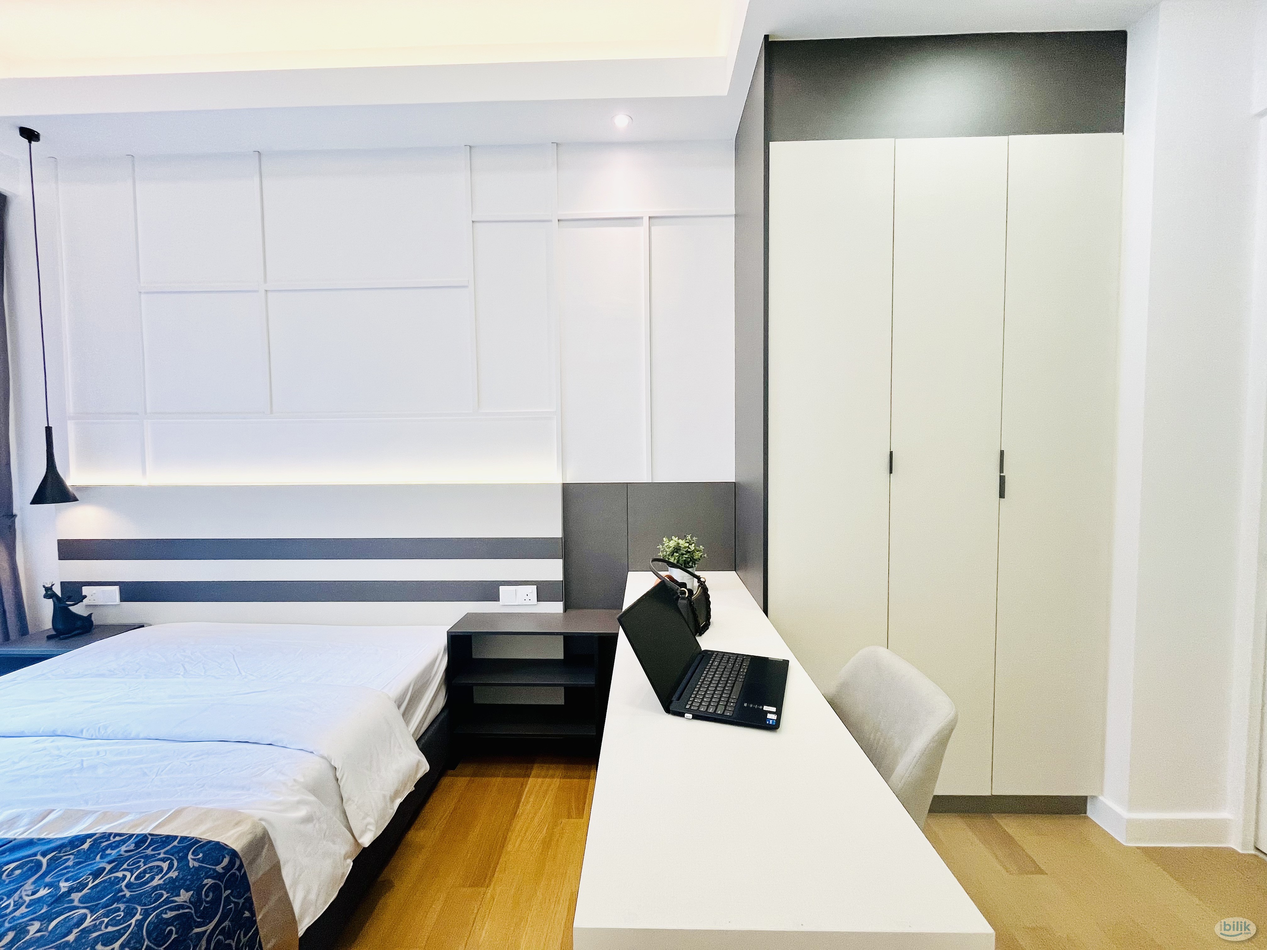 Fully furnished 1 Bed 1 Bath at Sentral Suites Walking Distance to Nu Sentral and KL Sentral - Image 5
