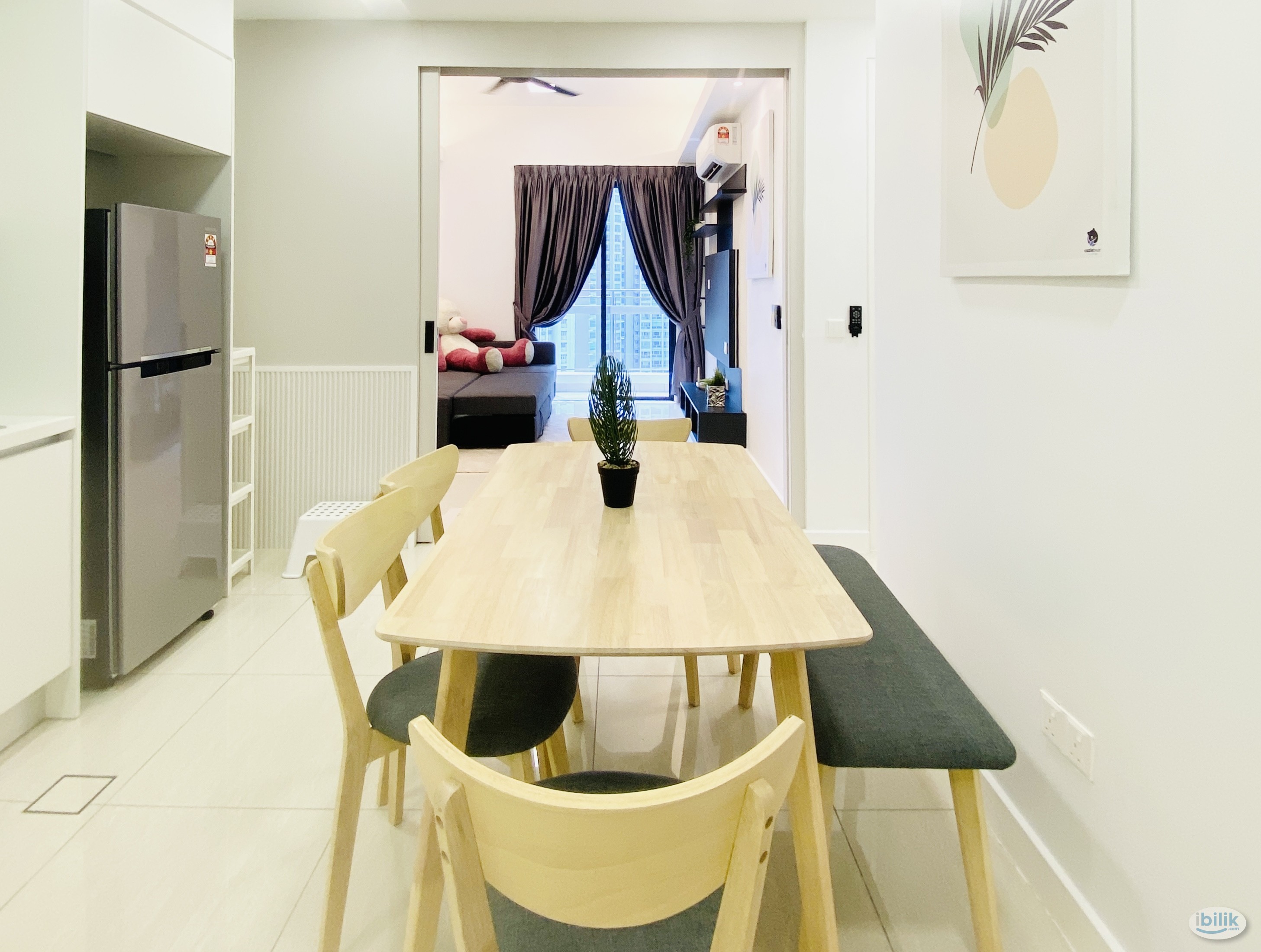 Fully furnished 1 Bed 1 Bath at Sentral Suites Walking Distance to Nu Sentral and KL Sentral - Image 3
