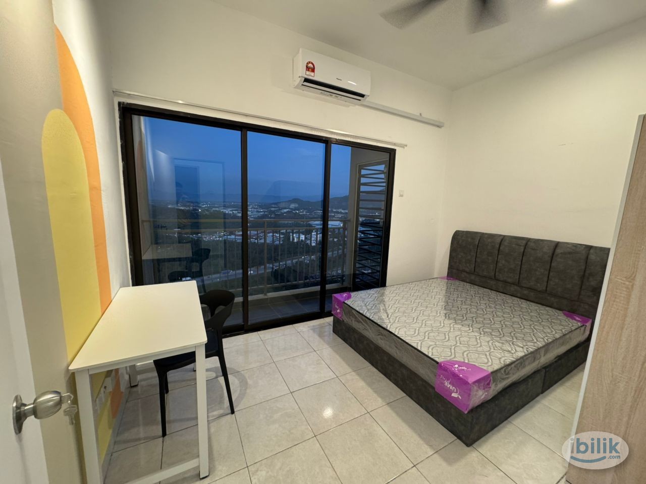 Youth City Rent Room - Image 4