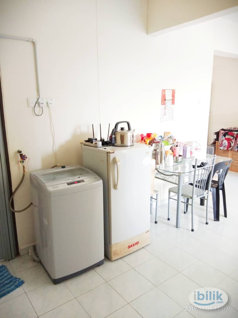 Middle Room at Jelutong, Penang - Image 3