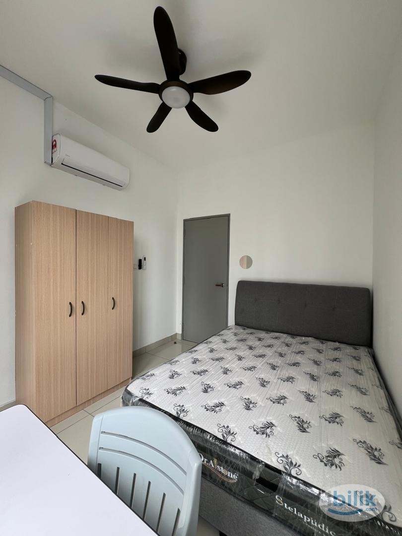 Middle Room at You Vista, Batu 9 Cheras - Image 1