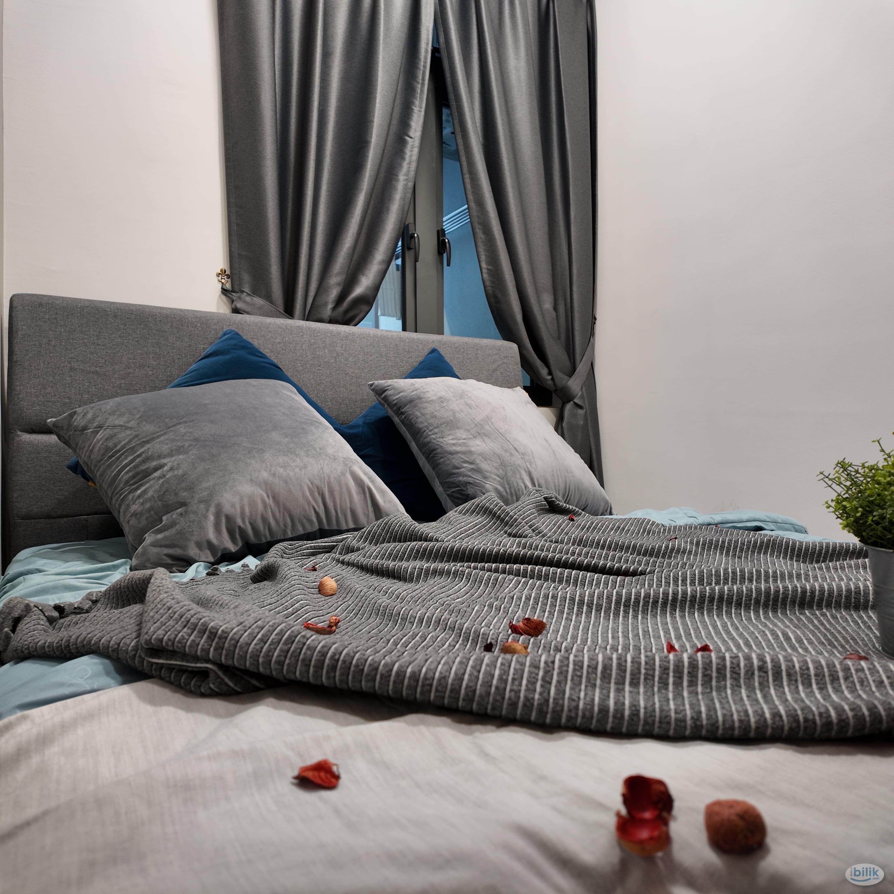 D7 (Blok Seven) Lagoon Perdana Condo Small Bedroom With Balcony Unit NEW FURNITURES - Image 4