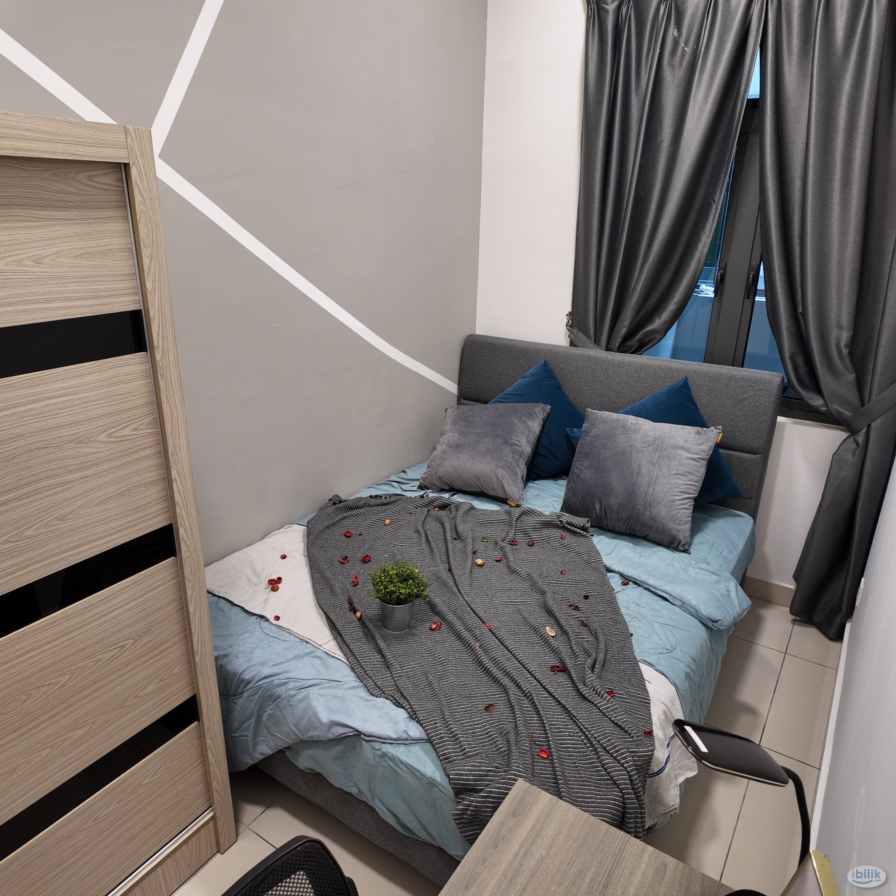 D7 (Blok Seven) Lagoon Perdana Condo Small Bedroom With Balcony Unit NEW FURNITURES - Image 5