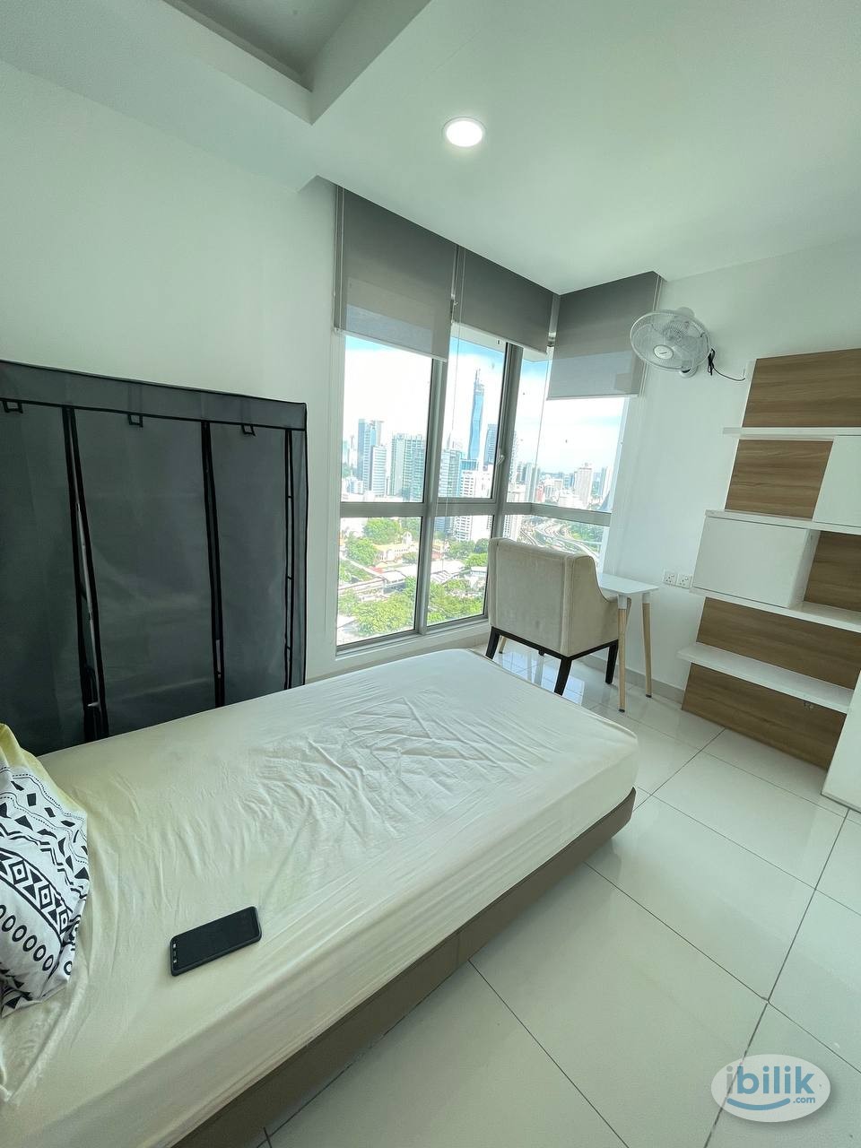 🧘‍♂️ Relaxed City Lifestyle – Spacious Room at Regalia Residence 💫 - Image 1