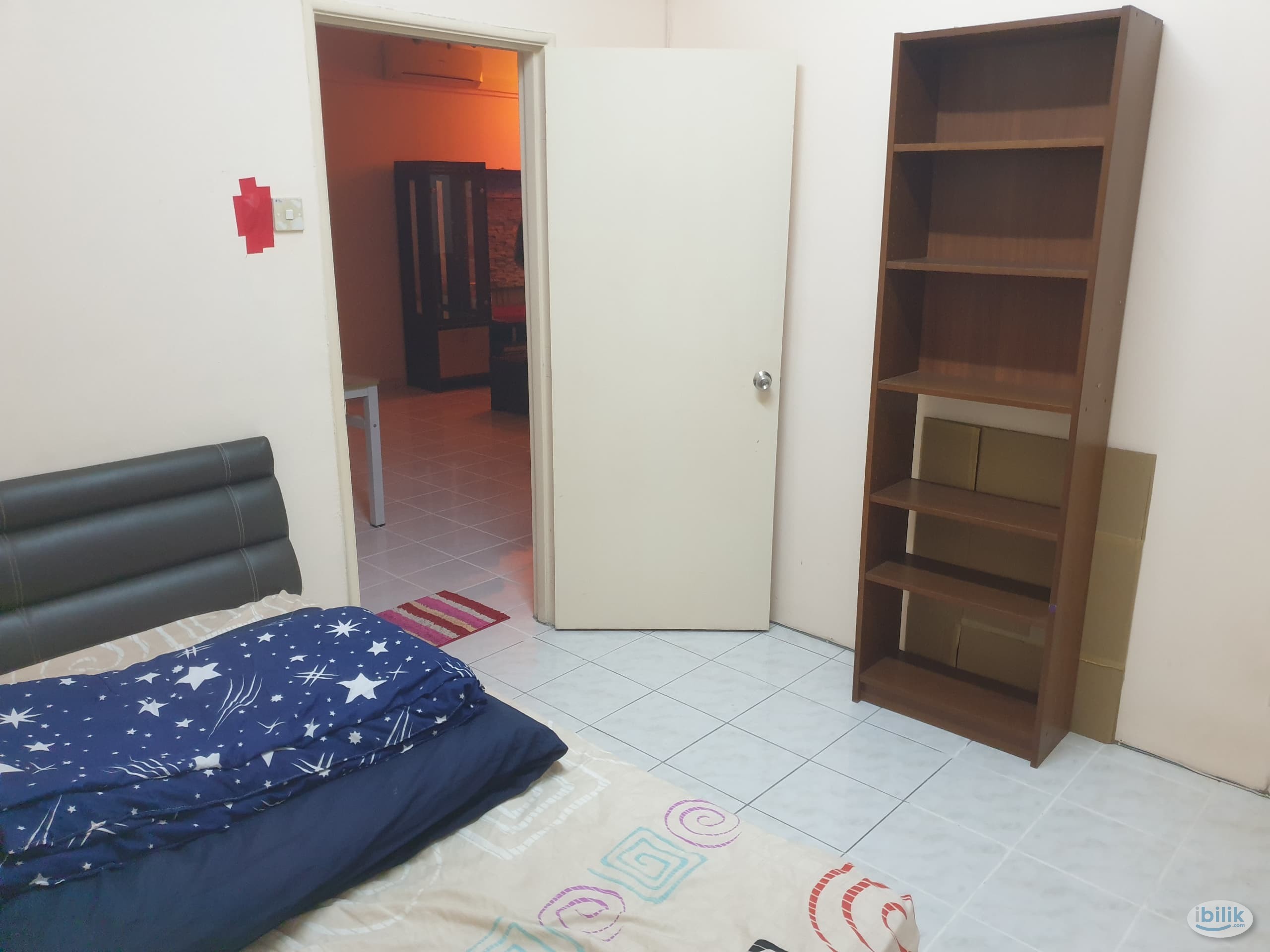 Middle Room at Green Acre Park, Bandar Sungai Long - Image 3