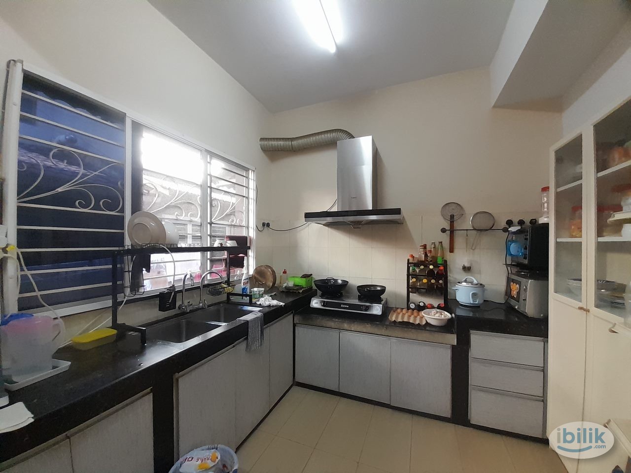 Middle Room at Ampang, Selangor - Image 5