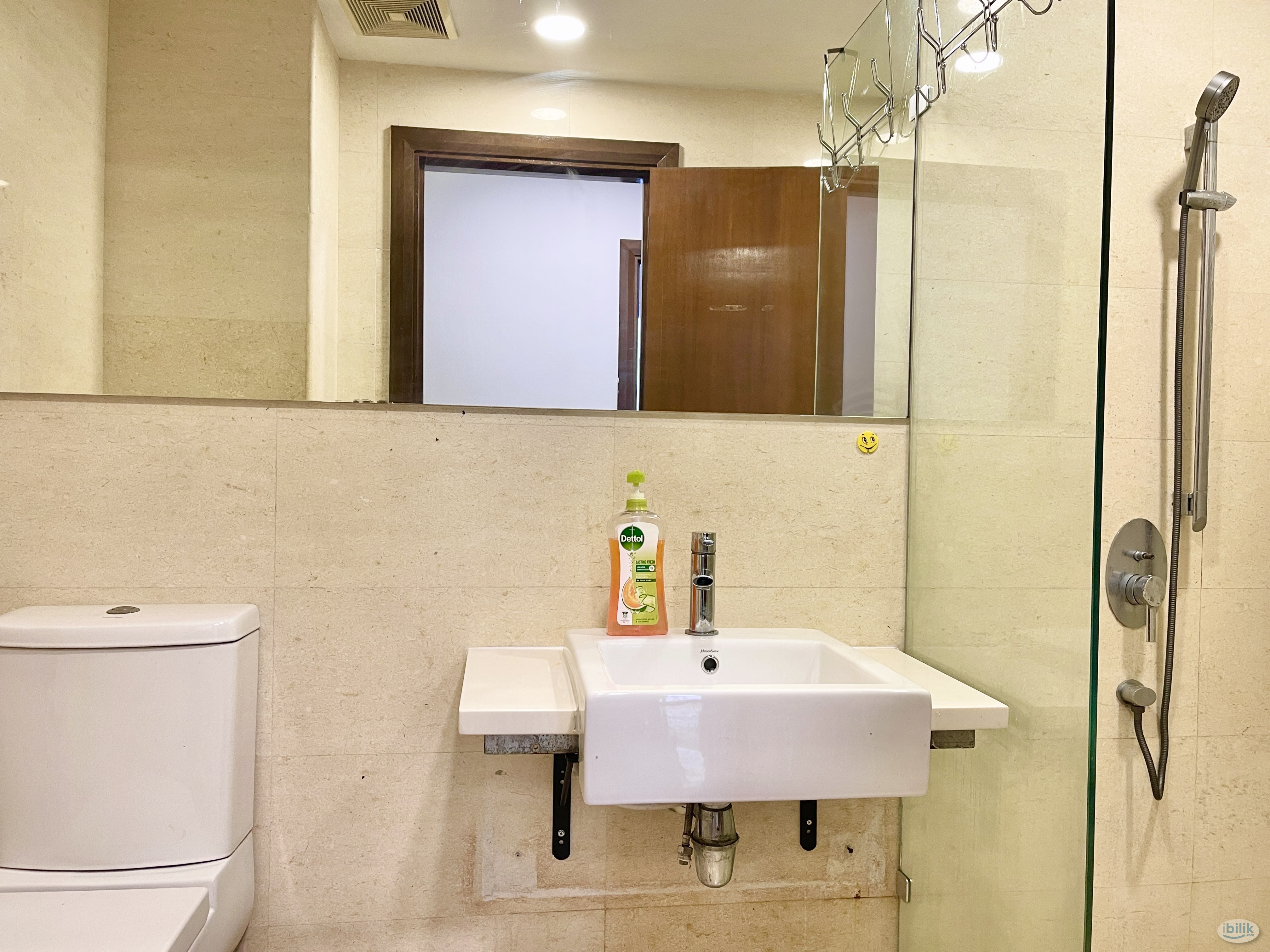 Regalia Residence Room For Rent @ Walking To PWTC @ LRT - Image 2