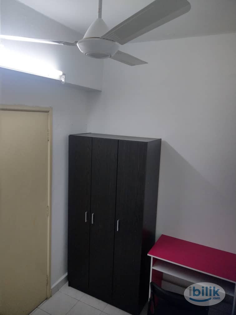 {FEMALE} Single Room at Kelana Puteri Fully Furnished - Image 1