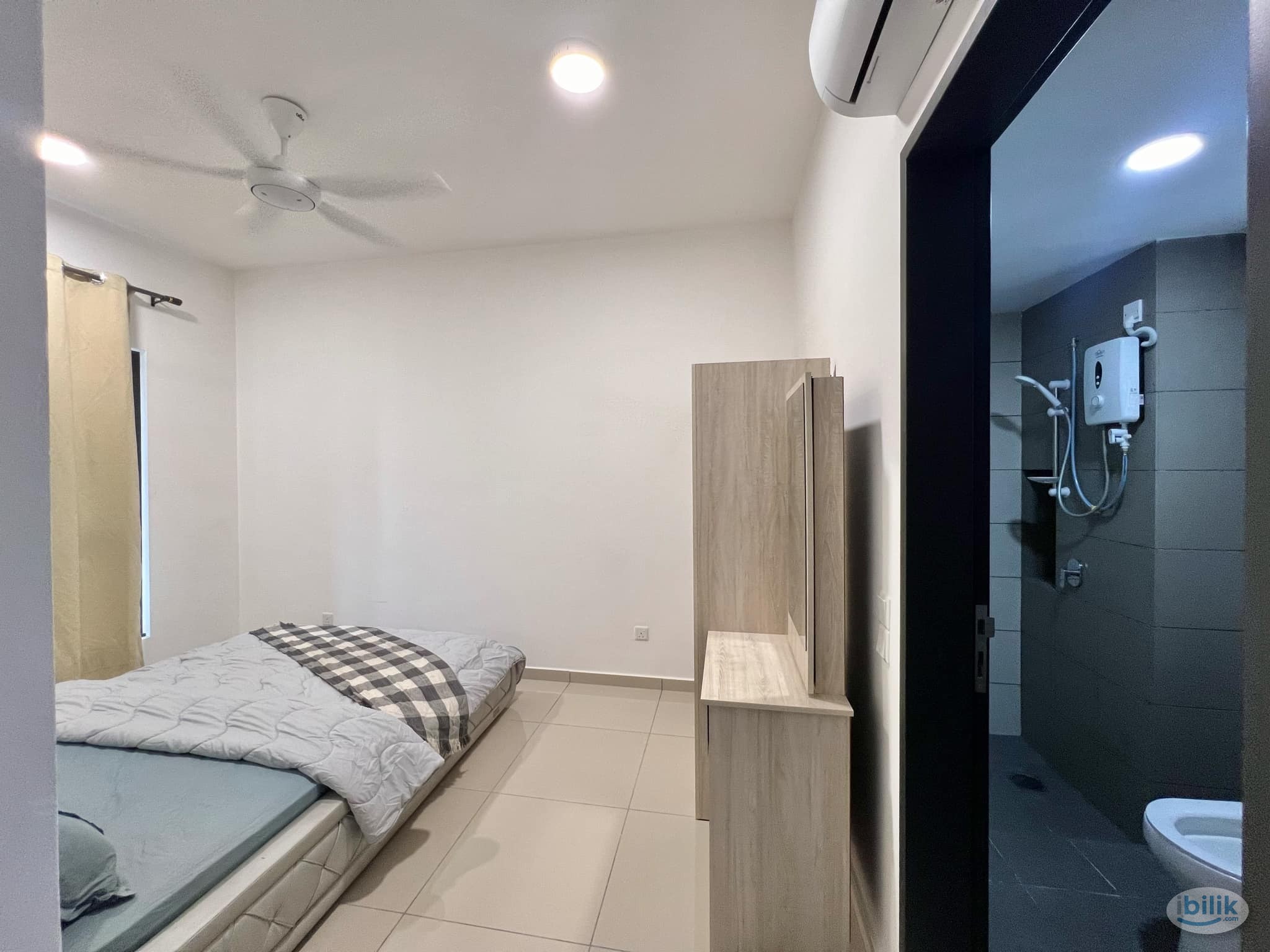 Fully furnish Female Master Room for rent at Dquince Residence Damansara Perdana near Empire City Ikea 1Utama Mall Resta - Image 3