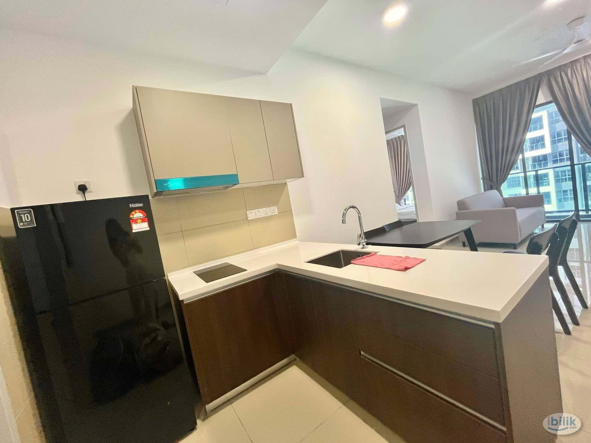 Fully furnish Female Medium room for rent at Suria Garden Puchong Utama Near ioi Puchong Cyberjaya Restaurant Hospital U - Image 5