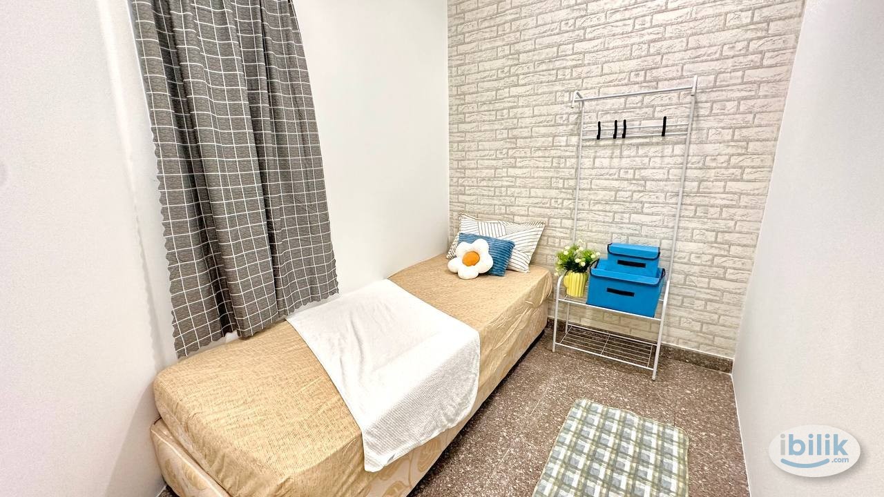 5Min to Mrt Sri Raya!Single room for rent at Taman Putri Jaya near Aeon,Hospital Mall Restaurant UKM - Image 1