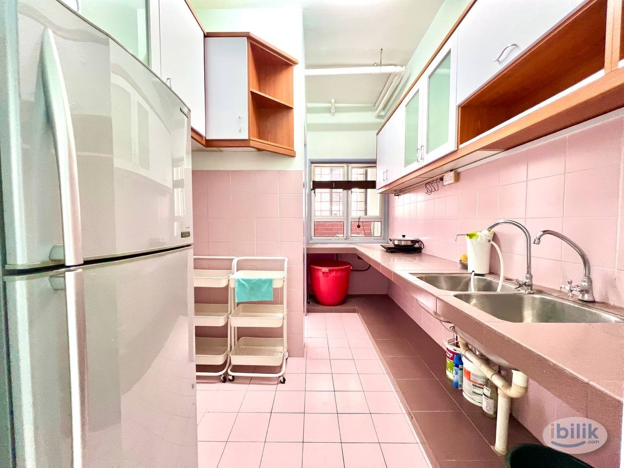 Fully Furnish Master Room for rent at Forest Green Condominium near UTAR University Restaurant Hospital Mall - Image 5