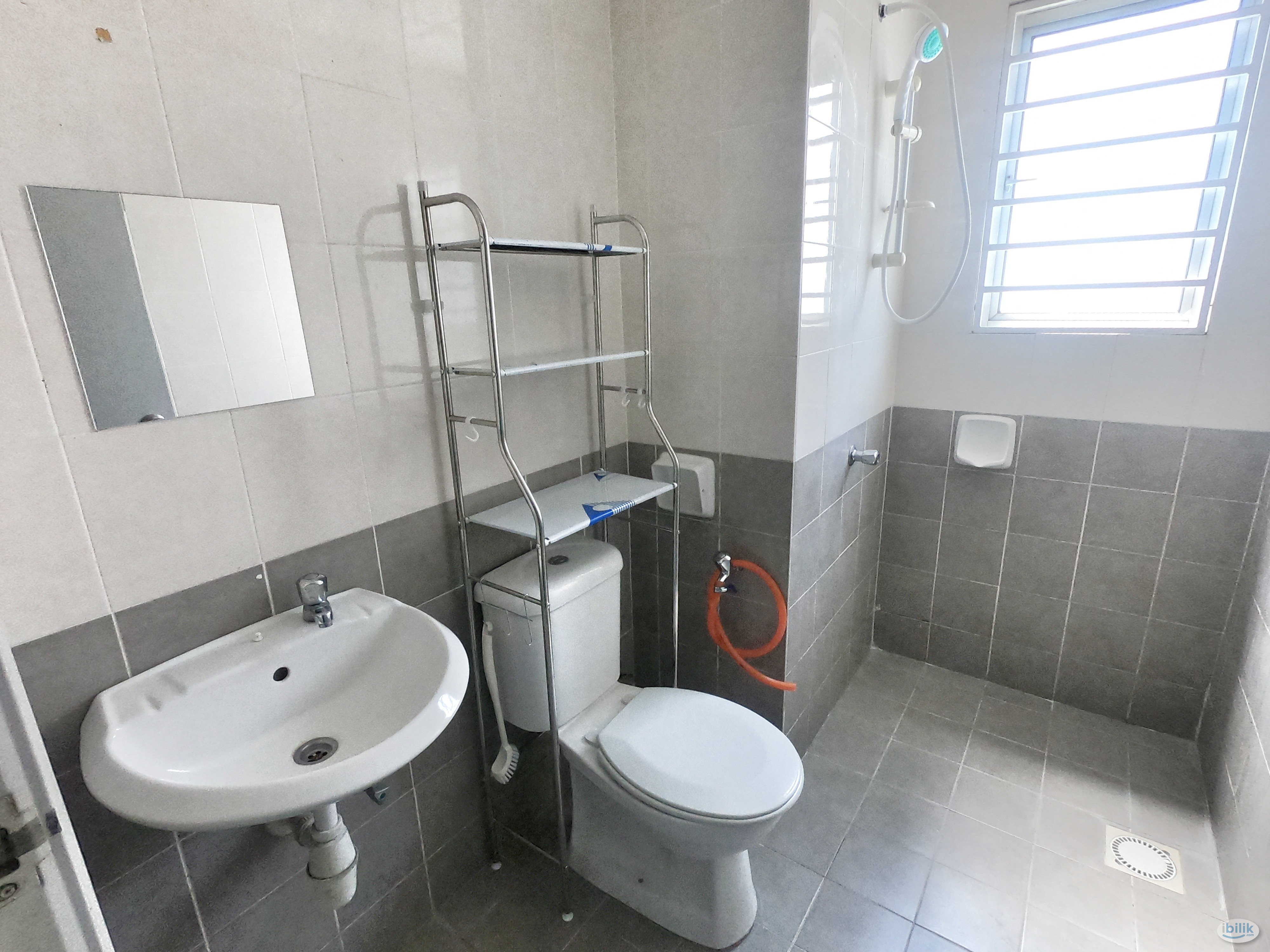 Bilik Tak Sharing | Gril Muslim | Single Room at Selayang Point, Selayang \ fully furnised | near hspital selayang - Image 4