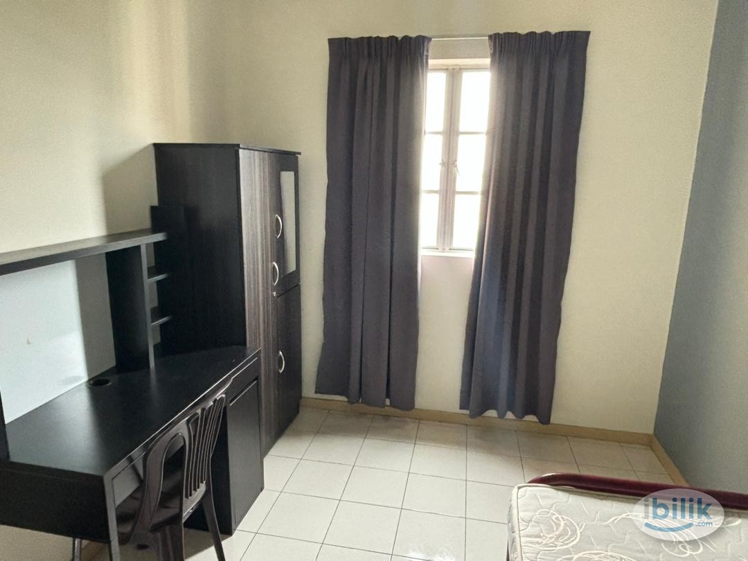 Premium ⭐️ Single Room Fully Furnished @ Sri Jati 2, Special Promotion, New Aircond Wardrobe Table Chair Mattress - Image 1