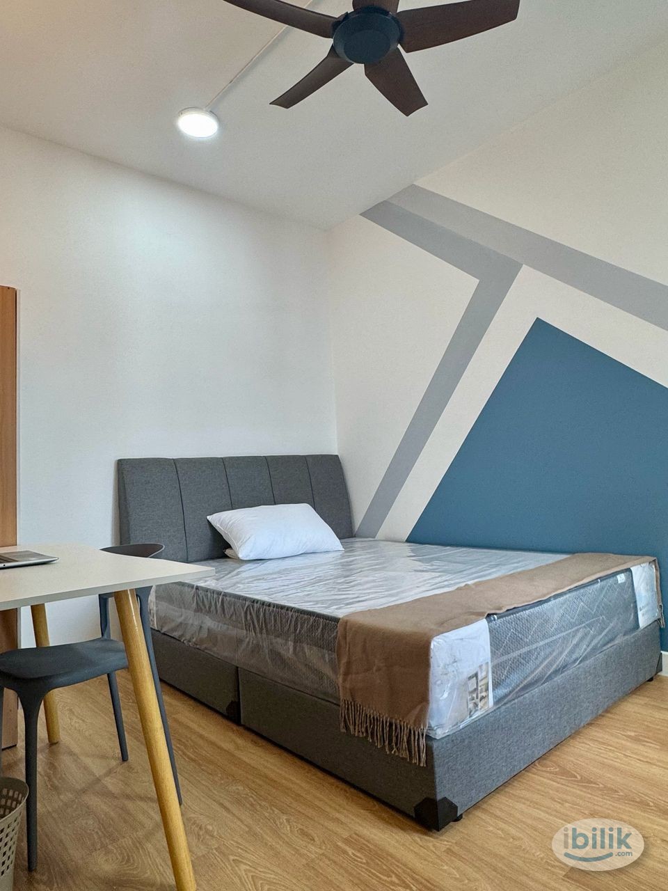 ‼️Premium ⭐️ Medium Room Fully Furnished @ NEW Aircond Wardrobe Table Chair Mattress, EduMetro, USJ 1, Subang - Image 1