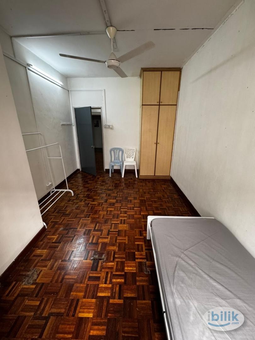 Single Room with Private bathroom at Bandar Utama🏡  Zero Deposit💸 - Image 2