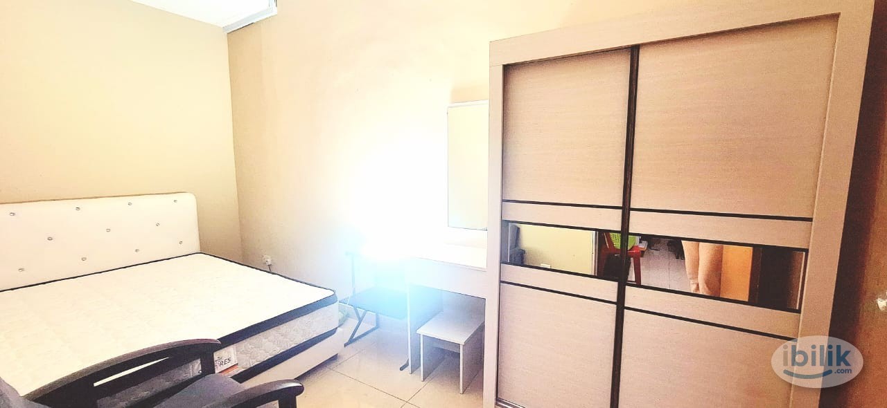 Room available at TAMAN CEMPAKA - Image 1
