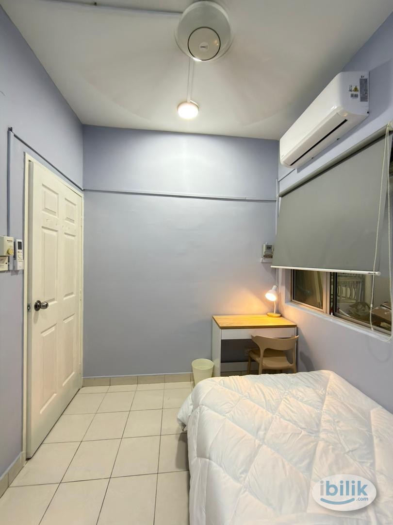 Single Room at SuriaMas, Bandar Sunway - Image 3