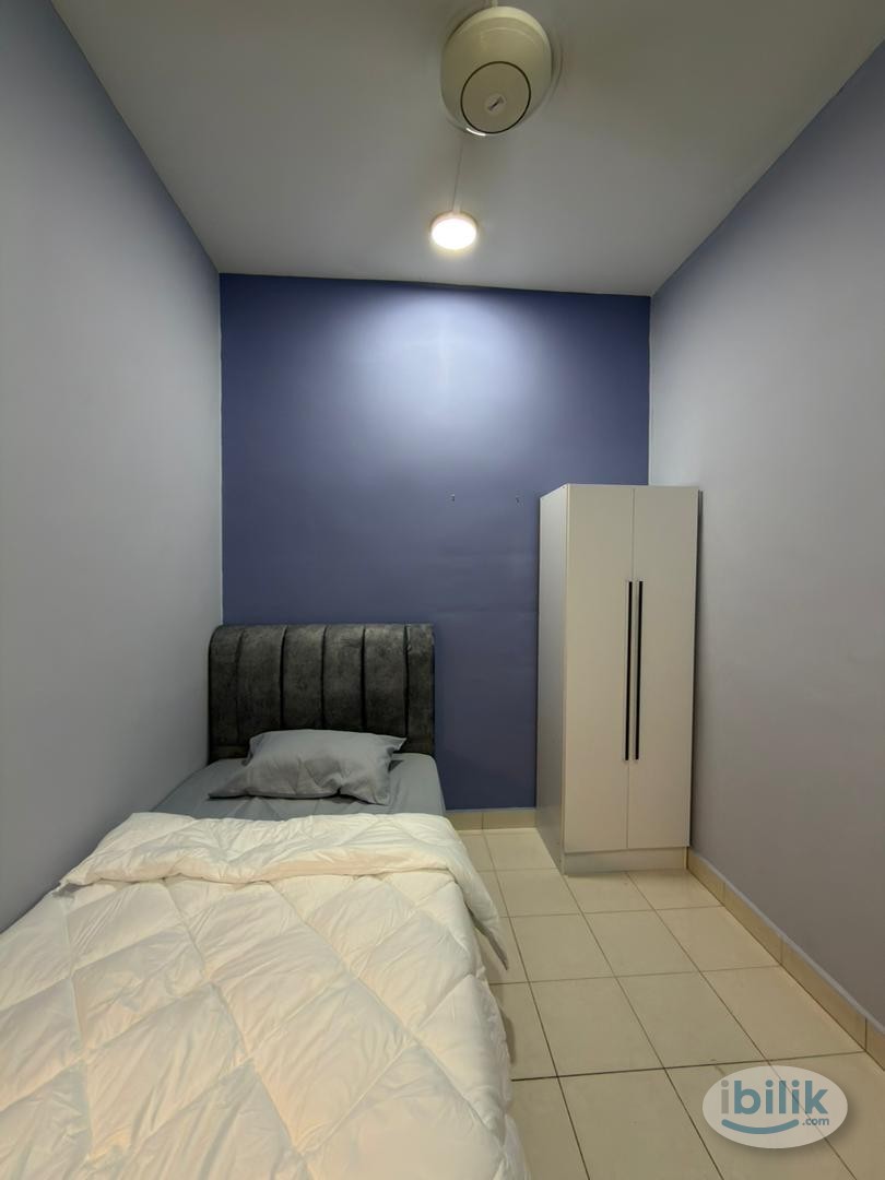 Single Room at SuriaMas, Bandar Sunway - Image 4
