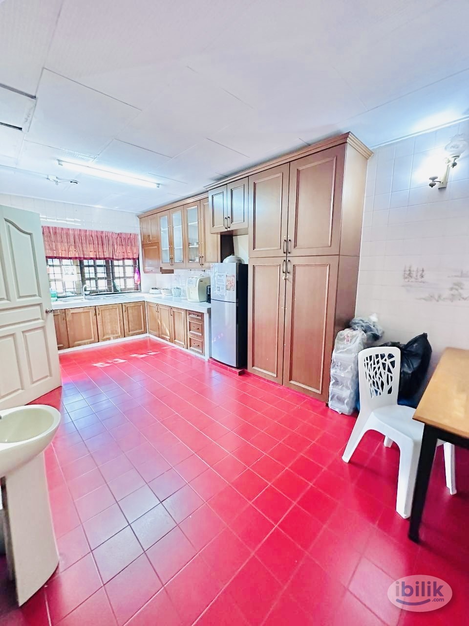 🟣3 min walk to ATRIASingle Room at Damansara Jaya, Petaling Jaya - Image 3