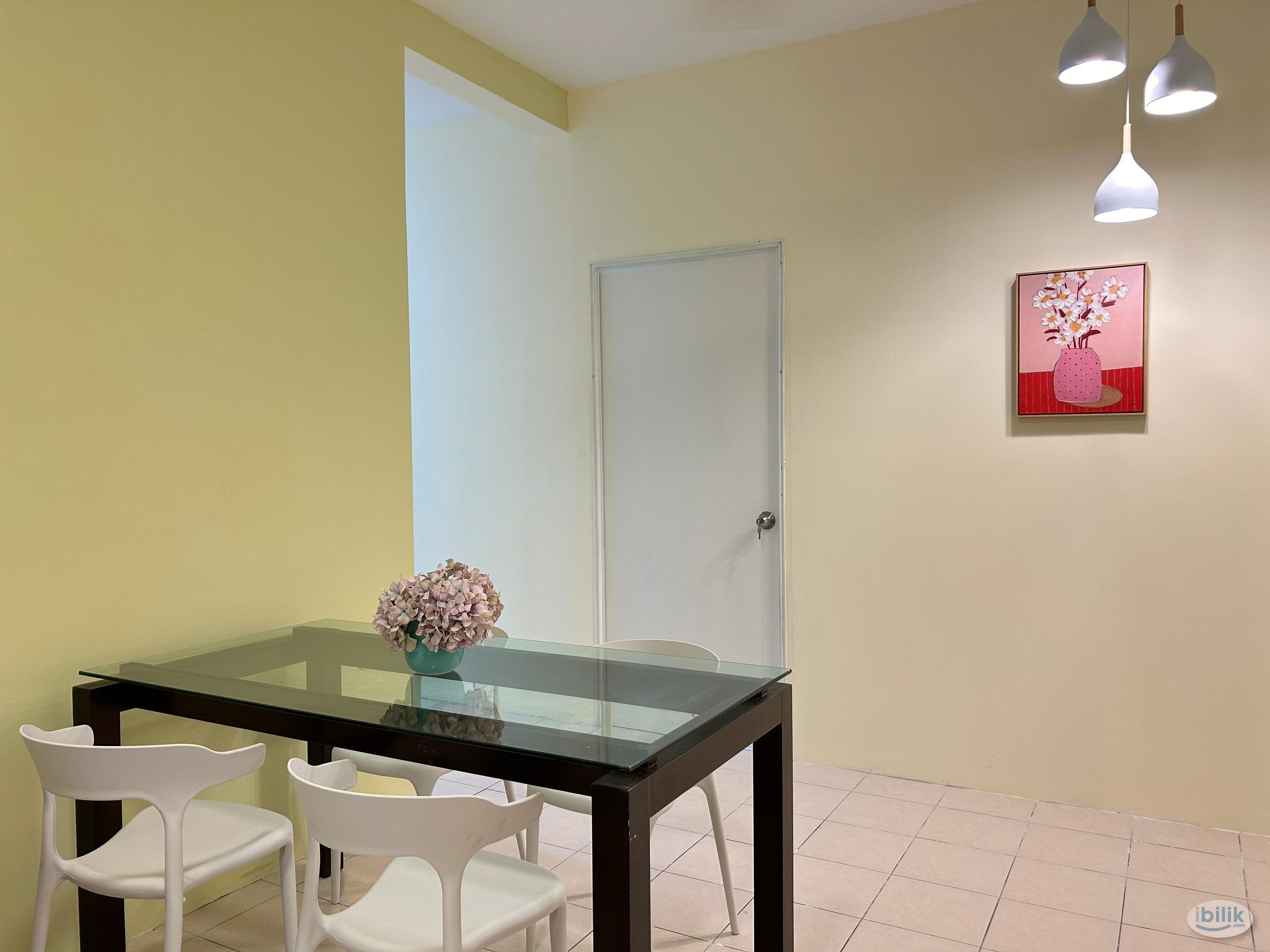 Middle Room at Casa Subang, UEP Subang Jaya - Image 2