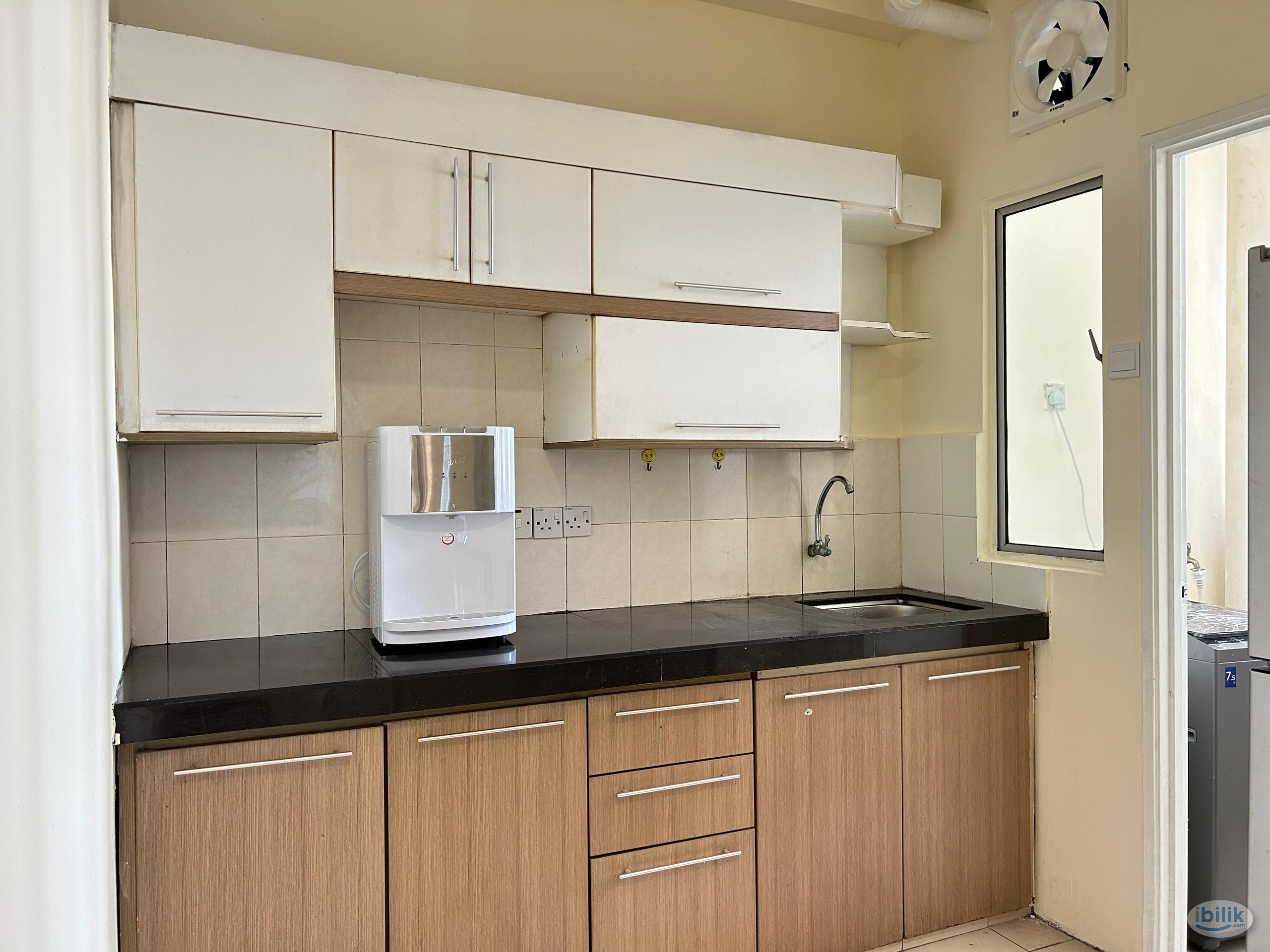 Middle Room at Casa Subang, UEP Subang Jaya - Image 4