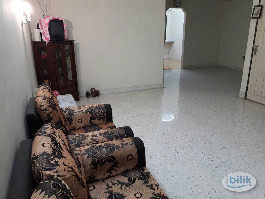 Master Room For Rent at Taman Silibin - Image 3