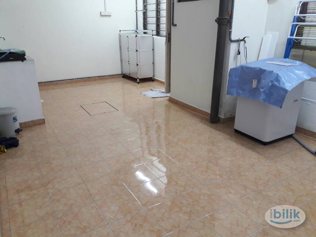 Master Room For Rent at Taman Silibin - Image 5