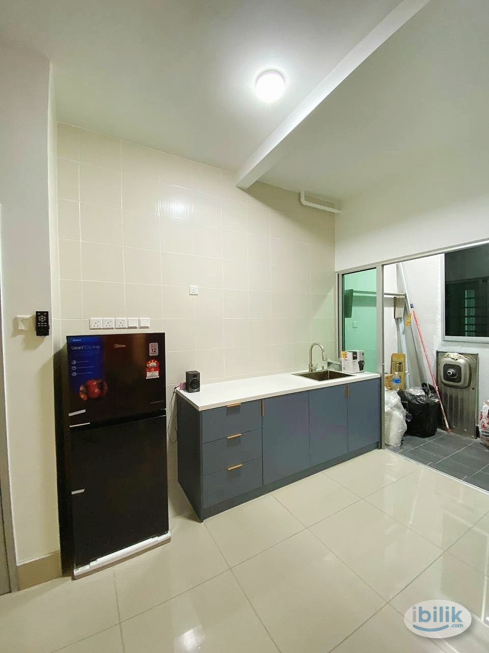 Razak City Residence | Big Master Room with Private Bathroom | Nice View | Near Public Transport - Image 3