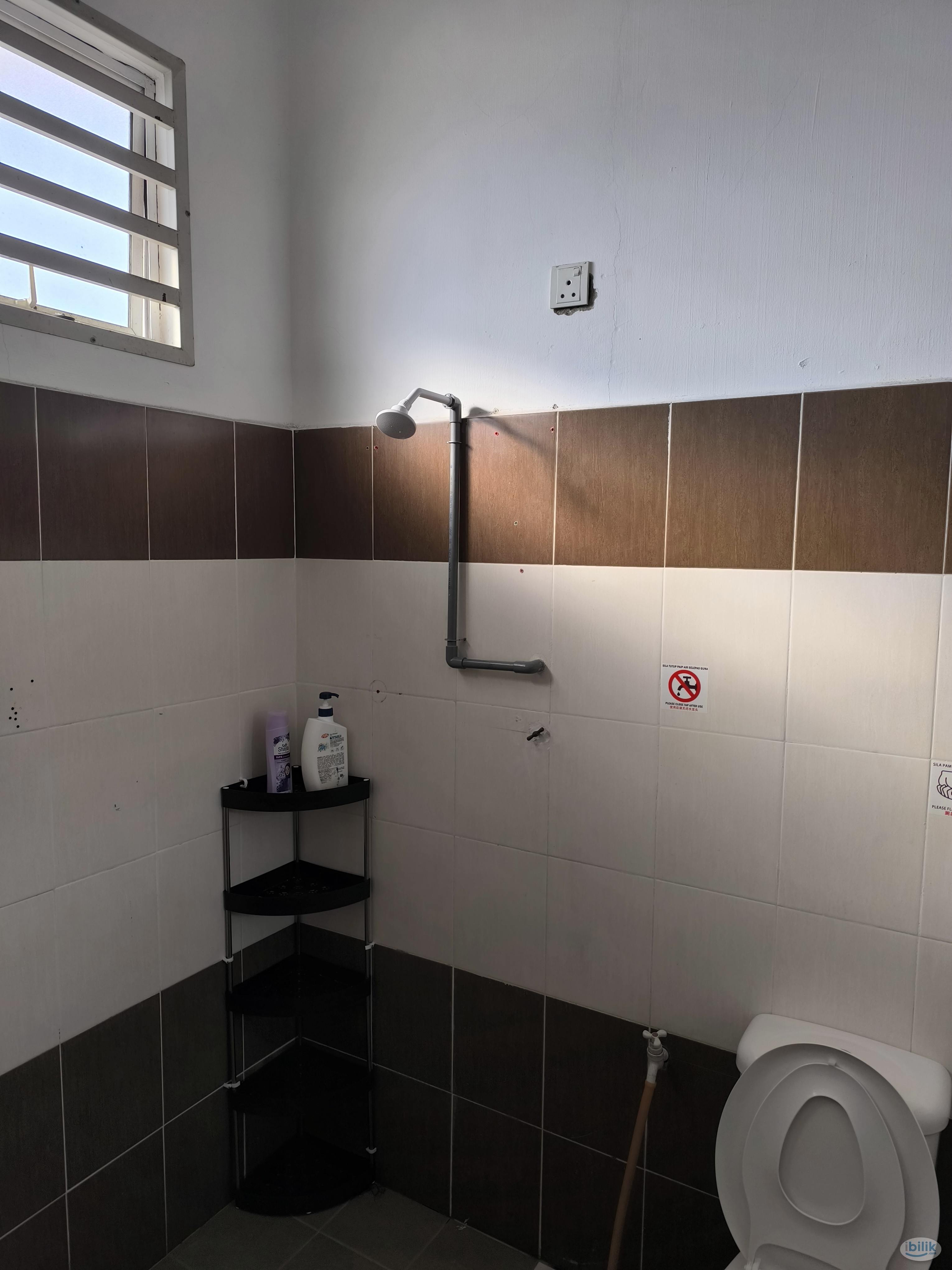 Premium Female Room near HTAA, Kuantan town Fully Furnished Wifi,Coway,Cleaner - Image 4