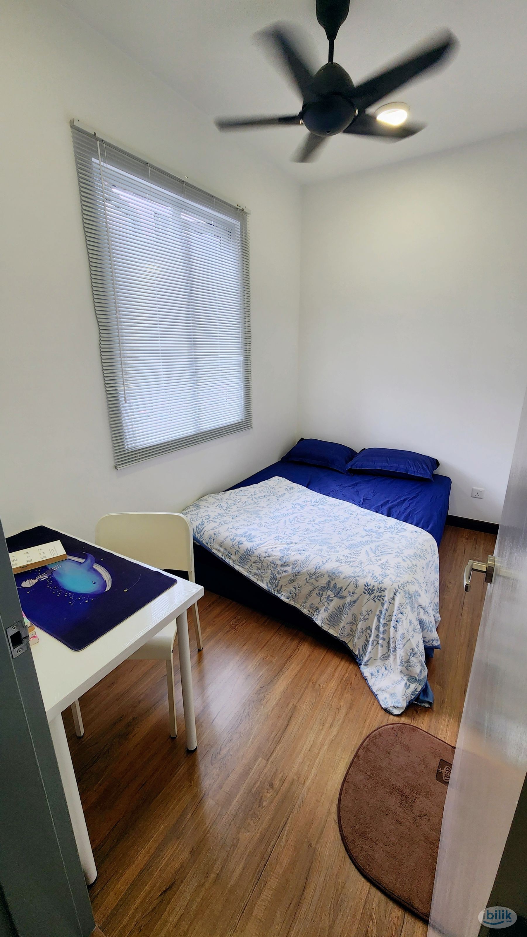 Master Room at Pinnacle, Sri Petaling - Image 4