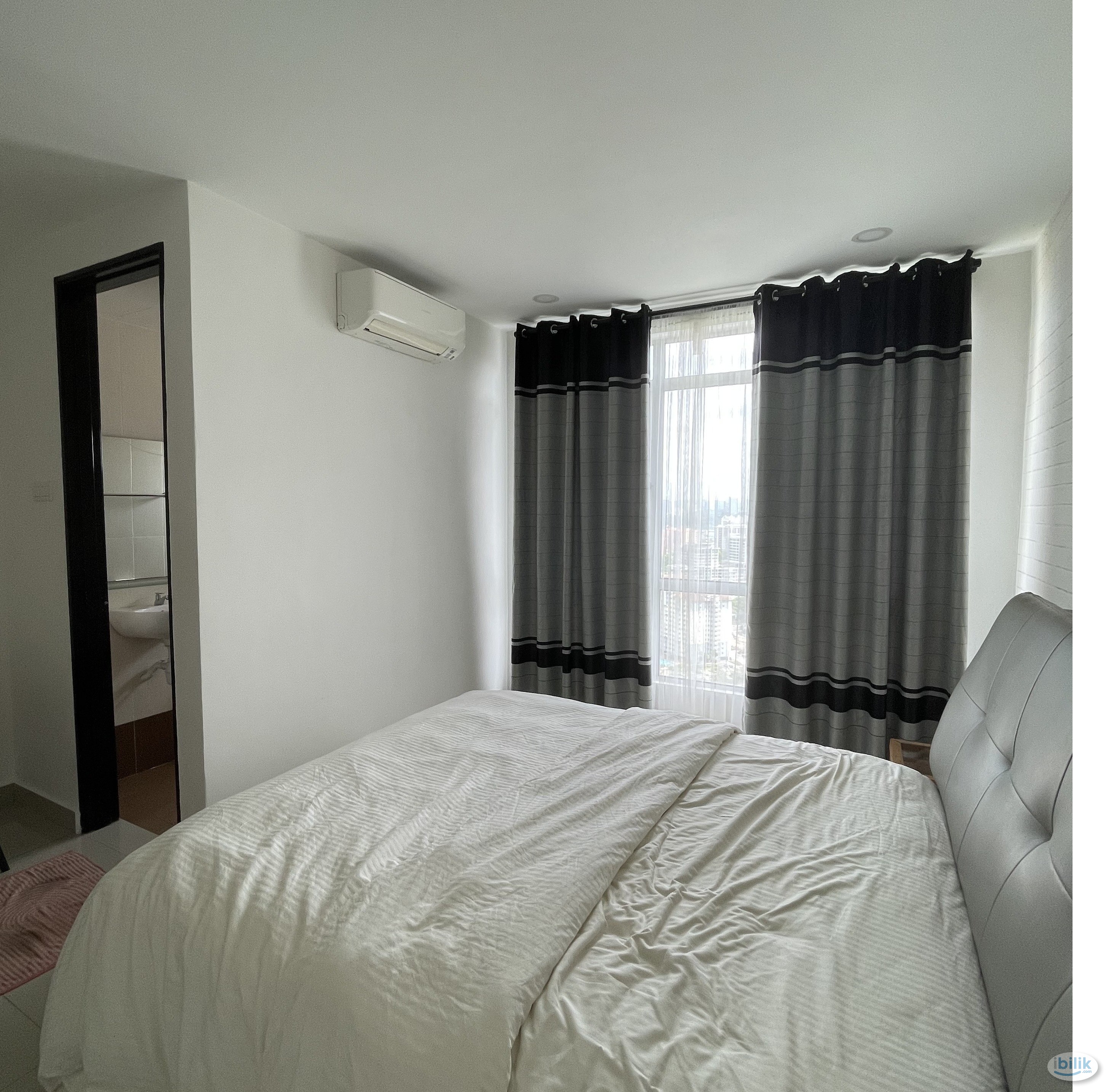 Fully Furnished Master Room at Suasana Lumayan, Bandar Sri Permaisuri - Image 1