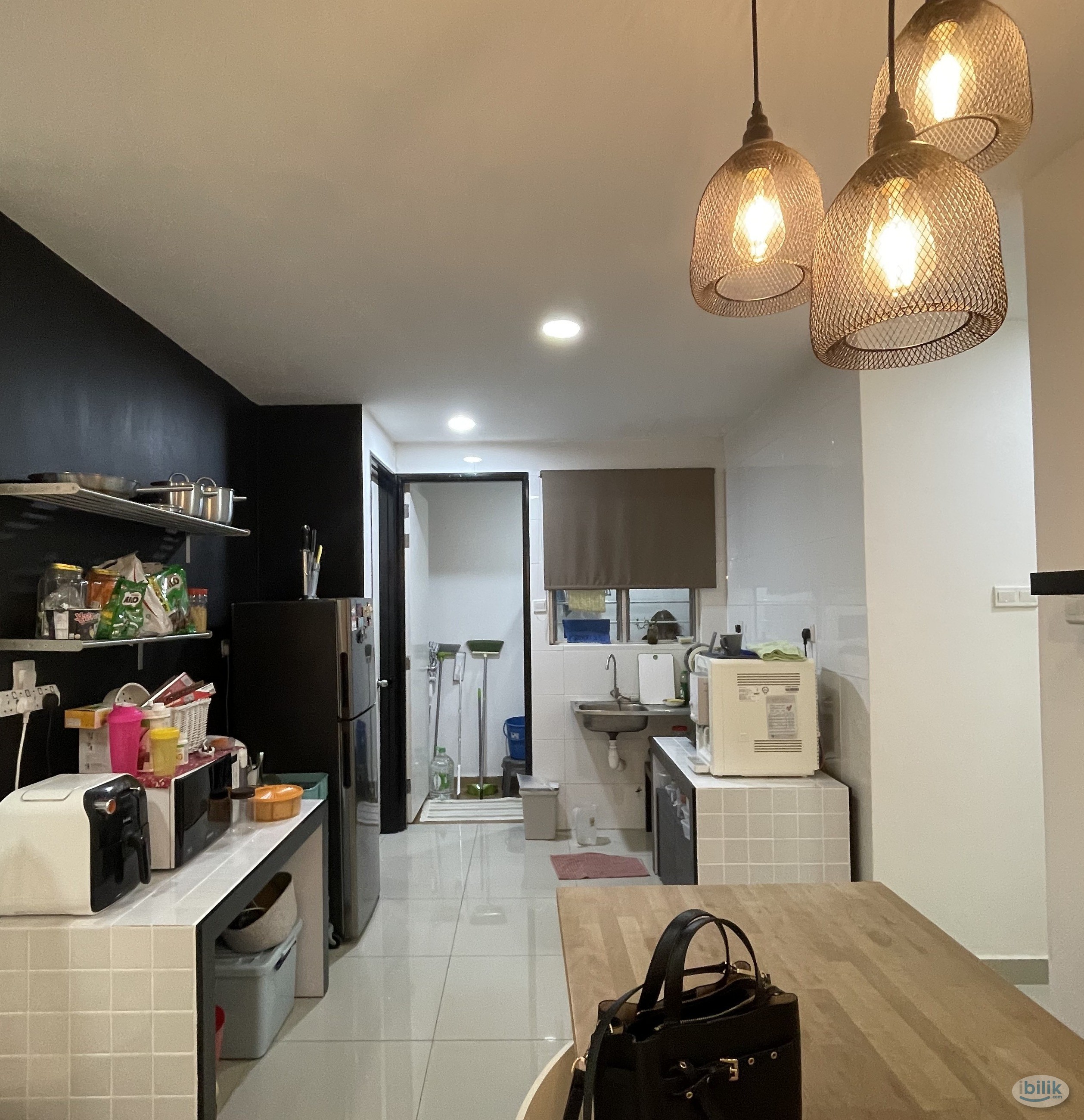 Fully Furnished Master Room at Suasana Lumayan, Bandar Sri Permaisuri - Image 3