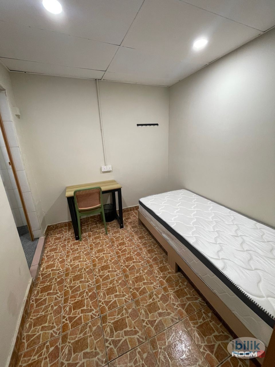*!![10 MIN WALK TO KL SENTRAL]!!* Zero Depo Master Room for Rent at Brickfields - Image 3