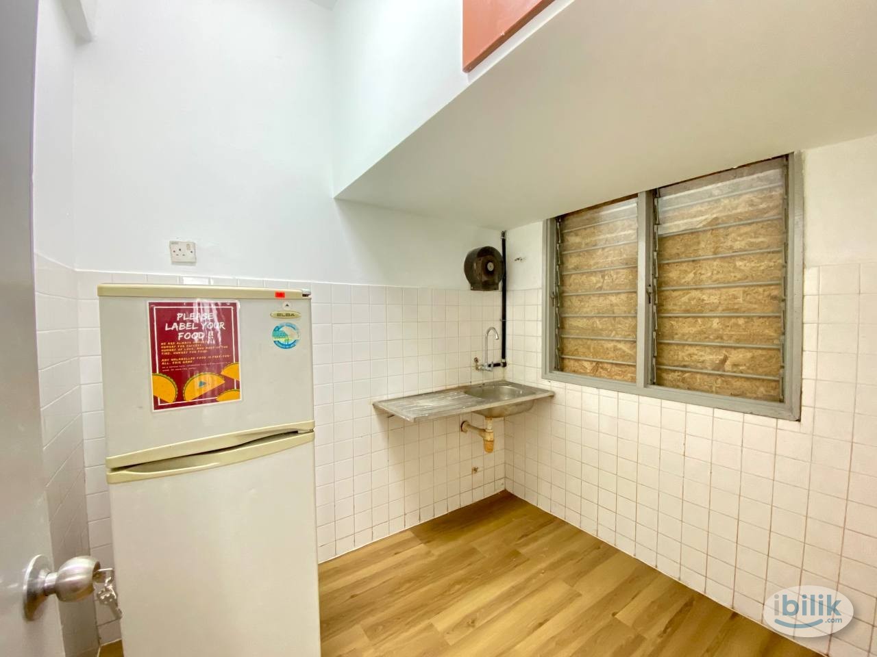 🚆 Easy Access to KL & PJ – Clean, Comfortable Room in Desa Petaling 🌿 - Image 2