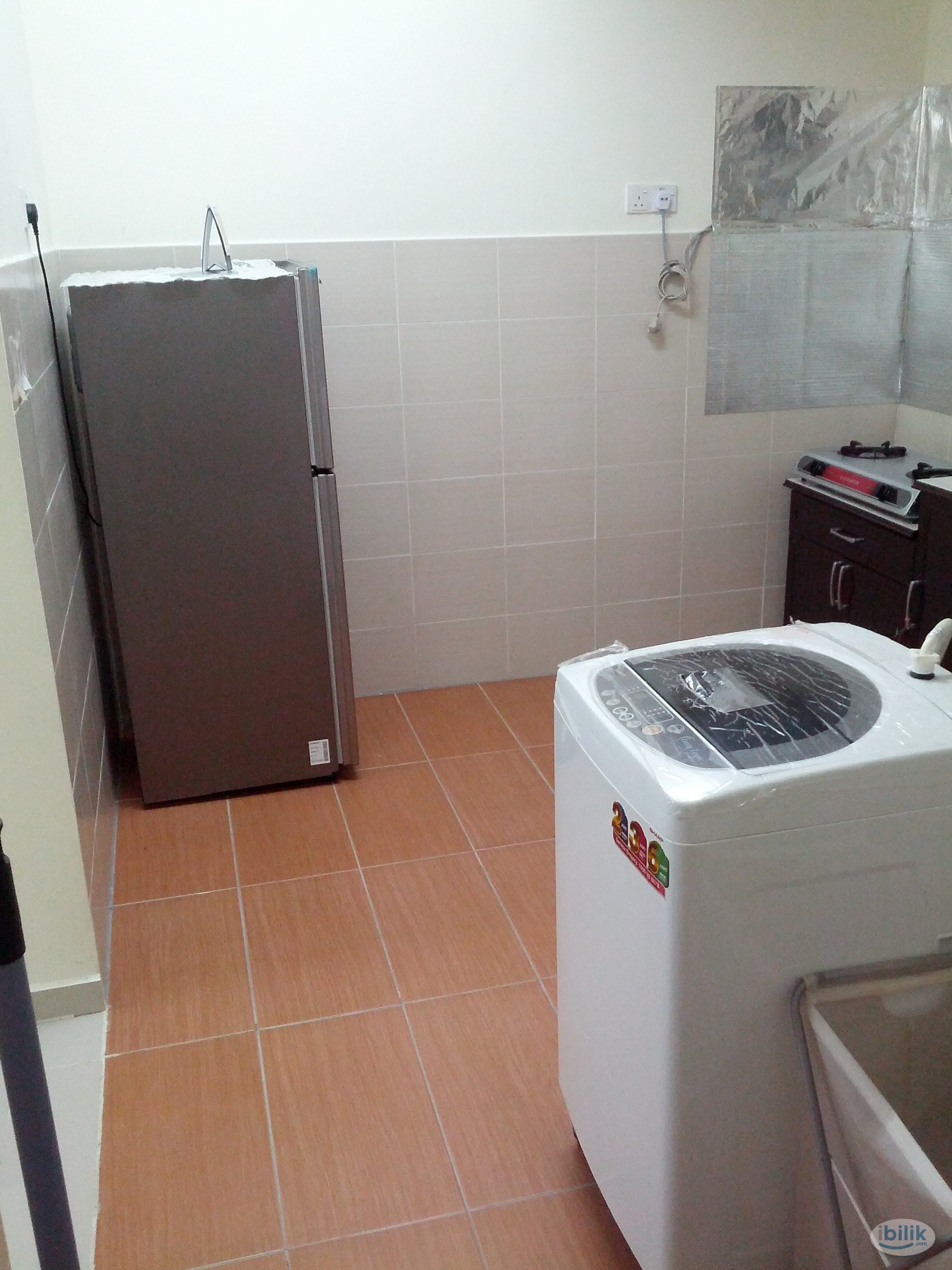 Spacious Double Bedroom with Private Bathroom for Rent - Image 1