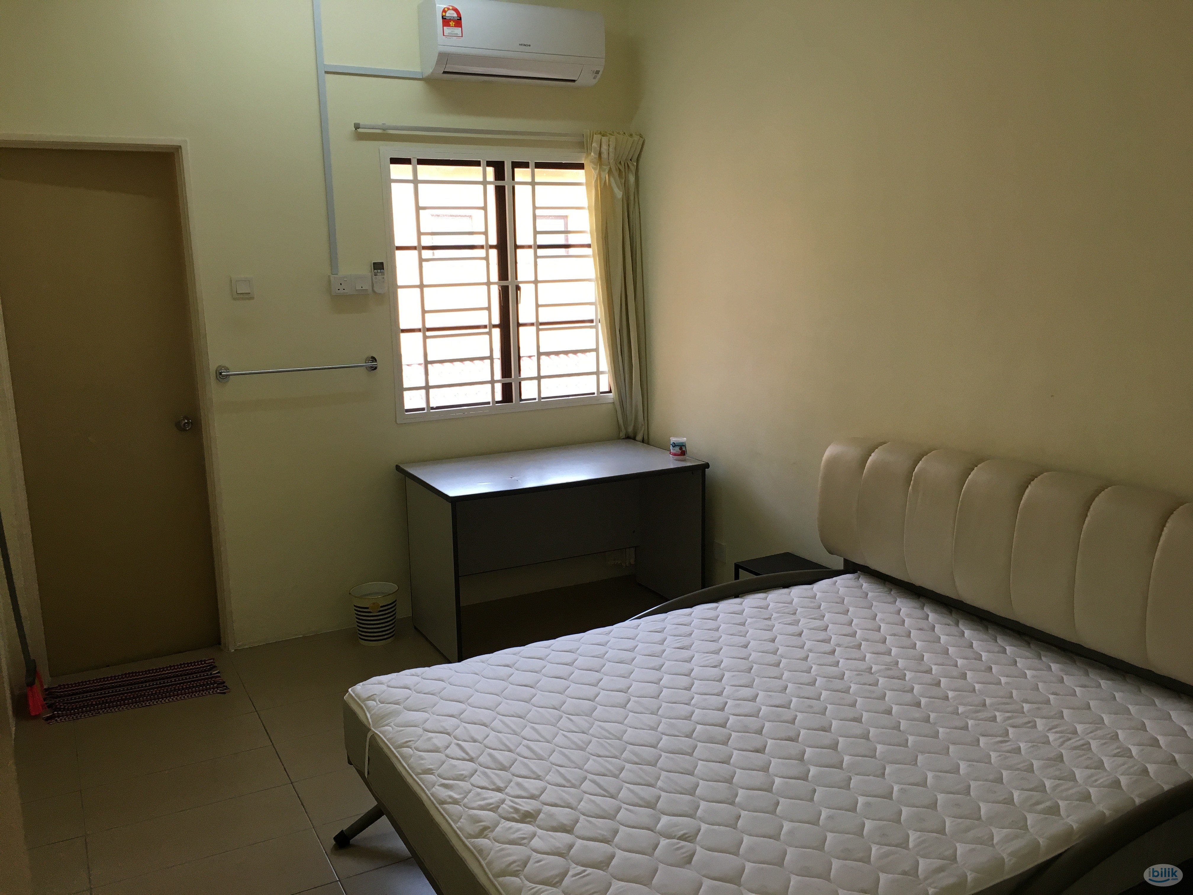 Spacious Double Bedroom with Private Bathroom for Rent - Image 2