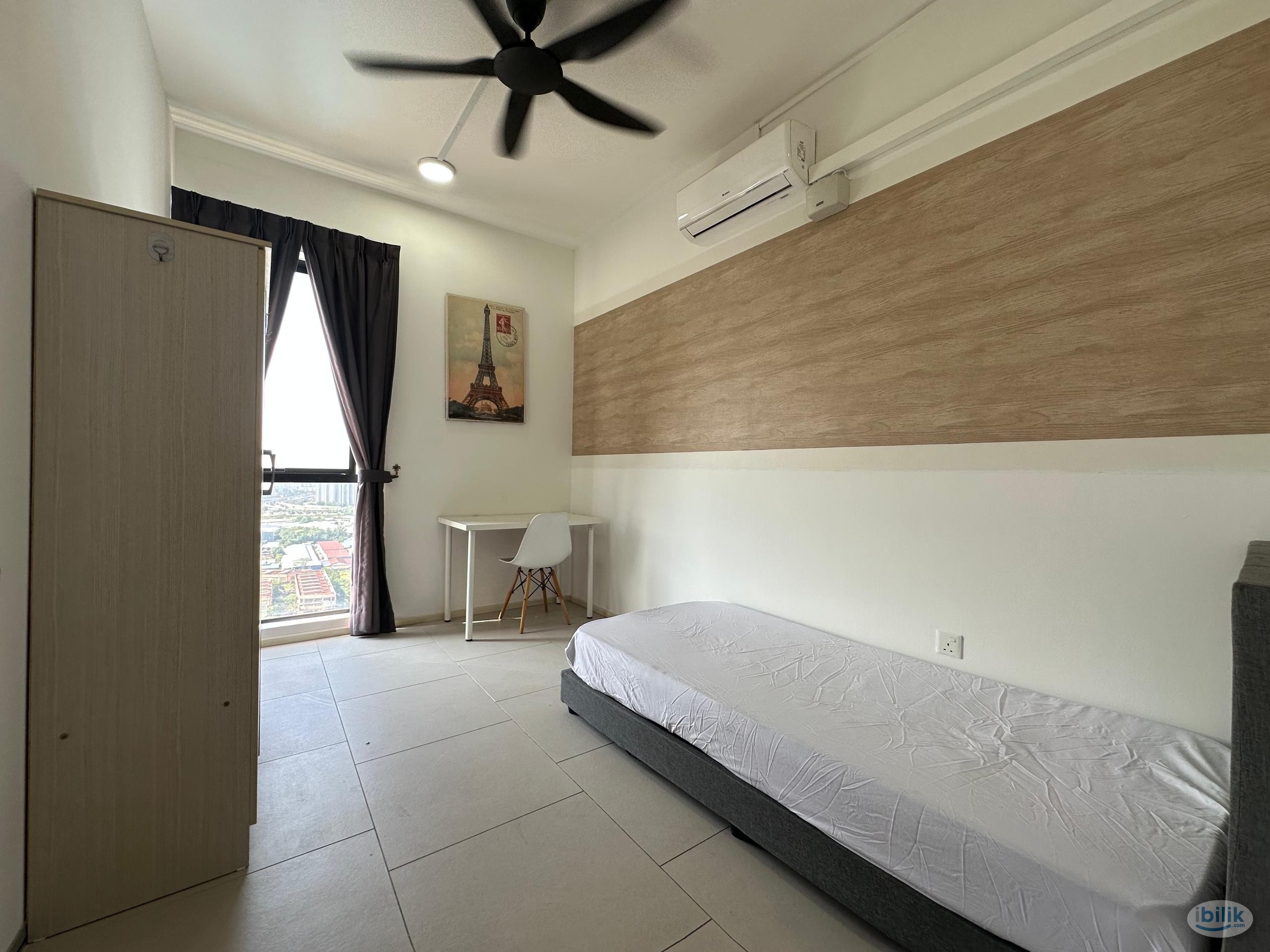 Sqwhere, Super Single Room Fully Furnished, MRT Linked - Image 1