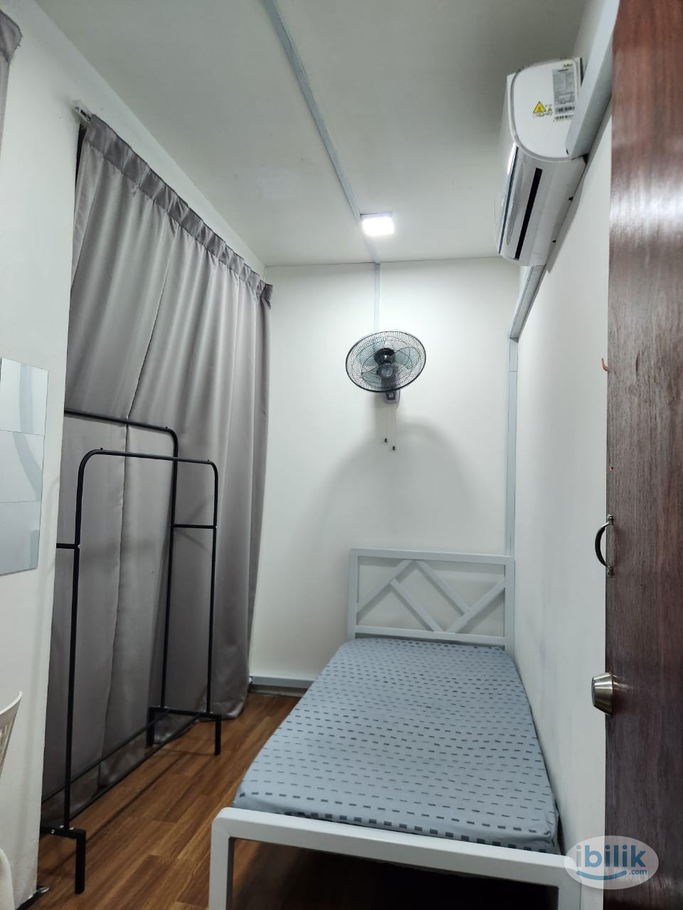 LIMITED TIME OFFER ‼️ Female Unit Room + AirCond + Free WiFi near IOI Puchong LRT😮🎈Fully Furnished - Image 1